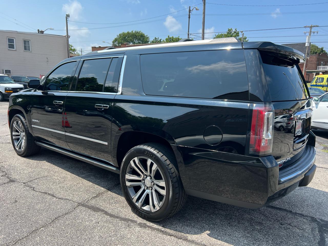 GMC Yukon XL 4WD 4dr Denali 2018