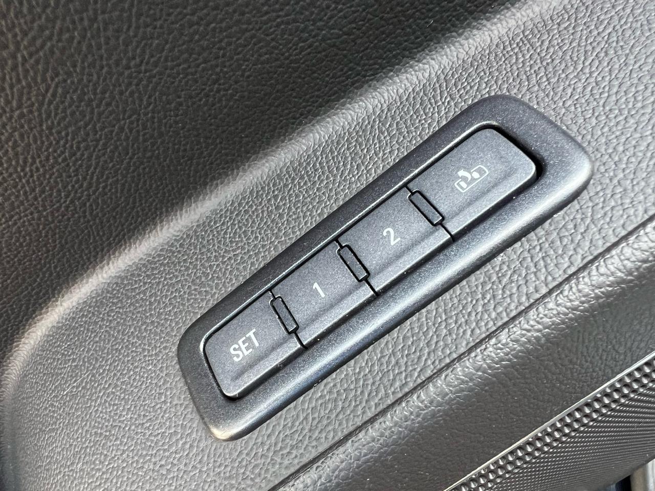 GMC Yukon XL 4WD 4dr Denali 2018