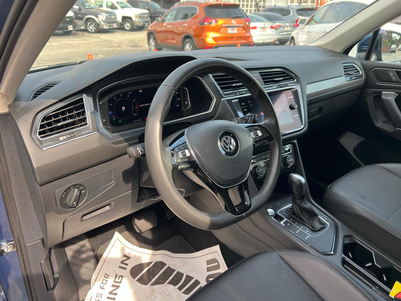Volkswagen Tiguan 2.0T SEL FWD 2020