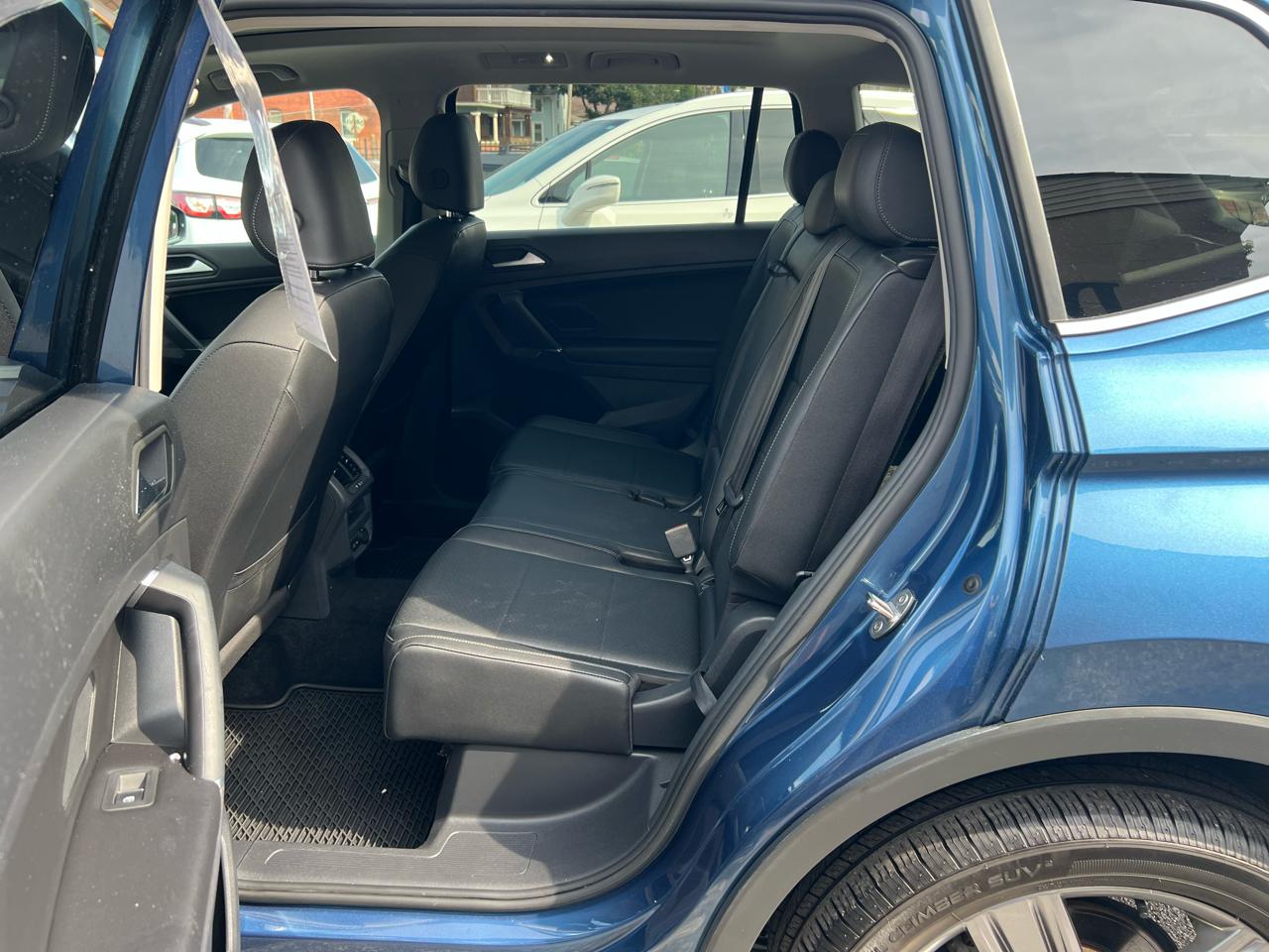 Volkswagen Tiguan 2.0T SEL FWD 2020