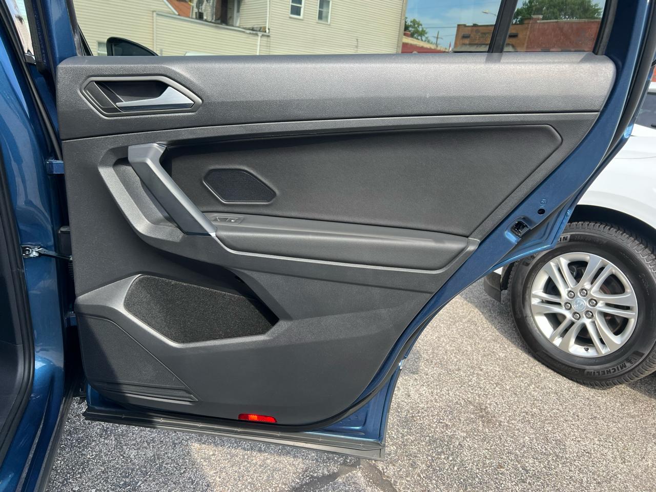 Volkswagen Tiguan 2.0T SEL FWD 2020