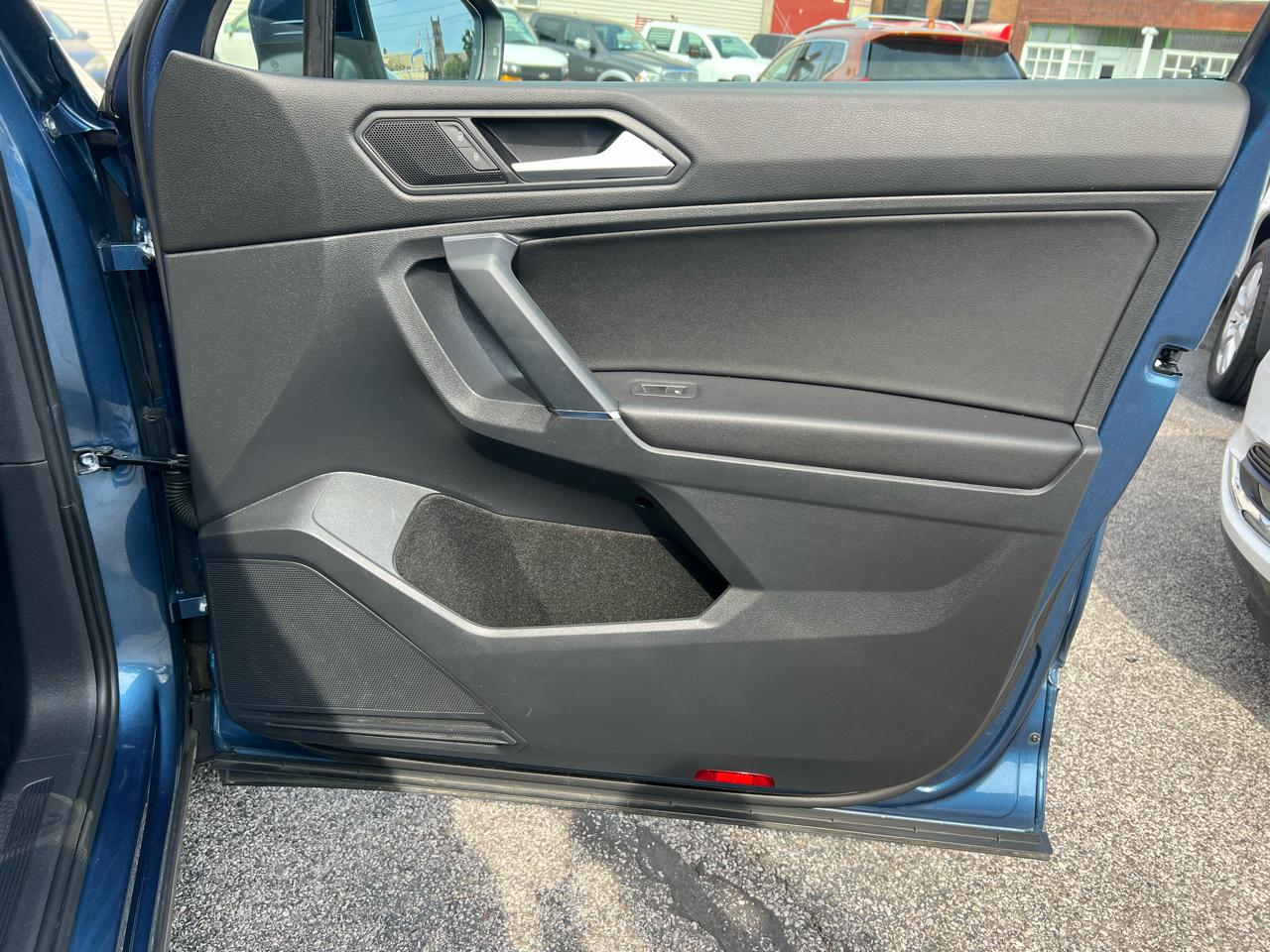 Volkswagen Tiguan 2.0T SEL FWD 2020