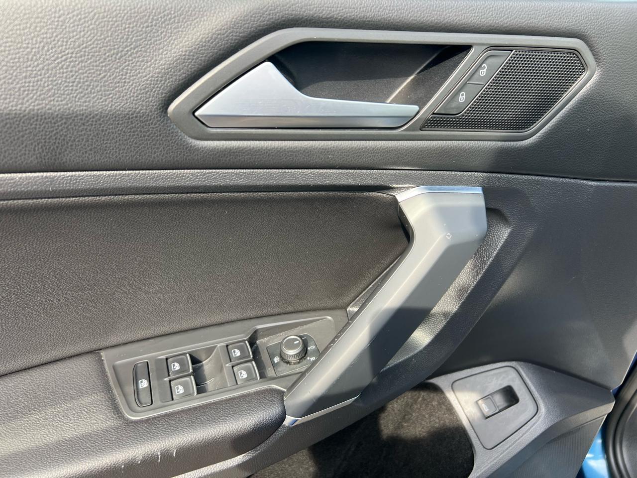 Volkswagen Tiguan 2.0T SEL FWD 2020
