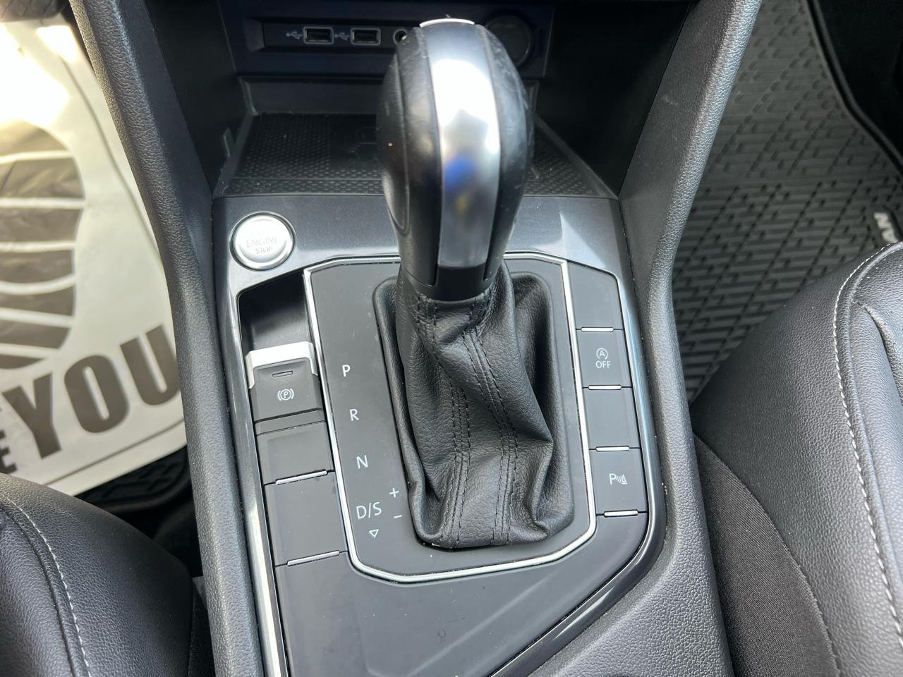 Volkswagen Tiguan 2.0T SEL FWD 2020