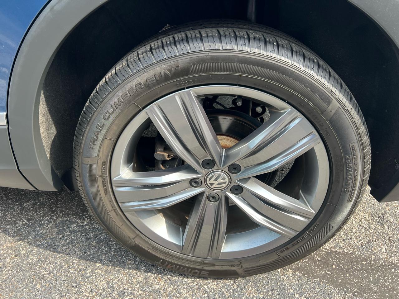Volkswagen Tiguan 2.0T SEL FWD 2020