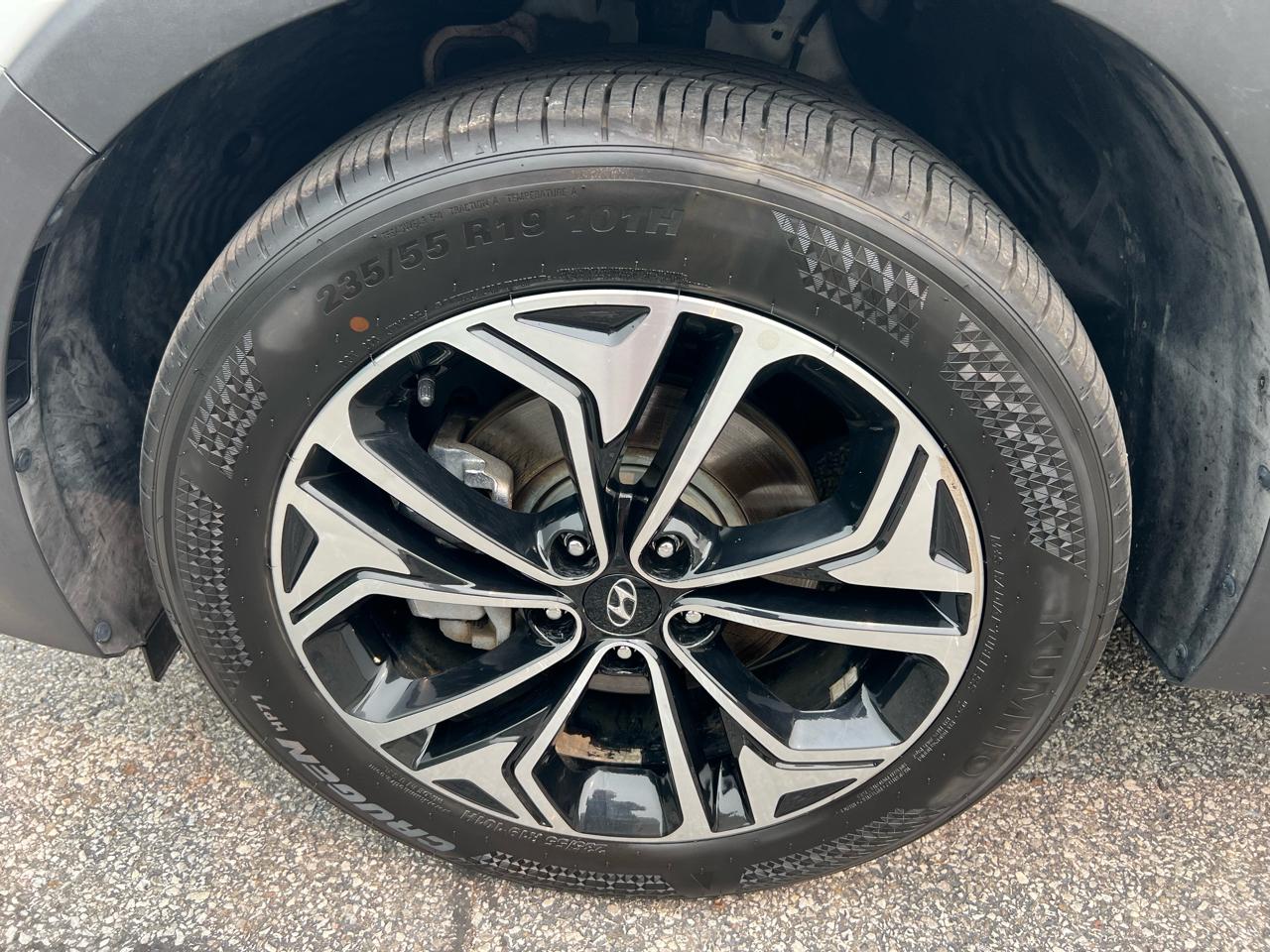 Hyundai Santa Fe Limited 2.0T Auto FWD 2019