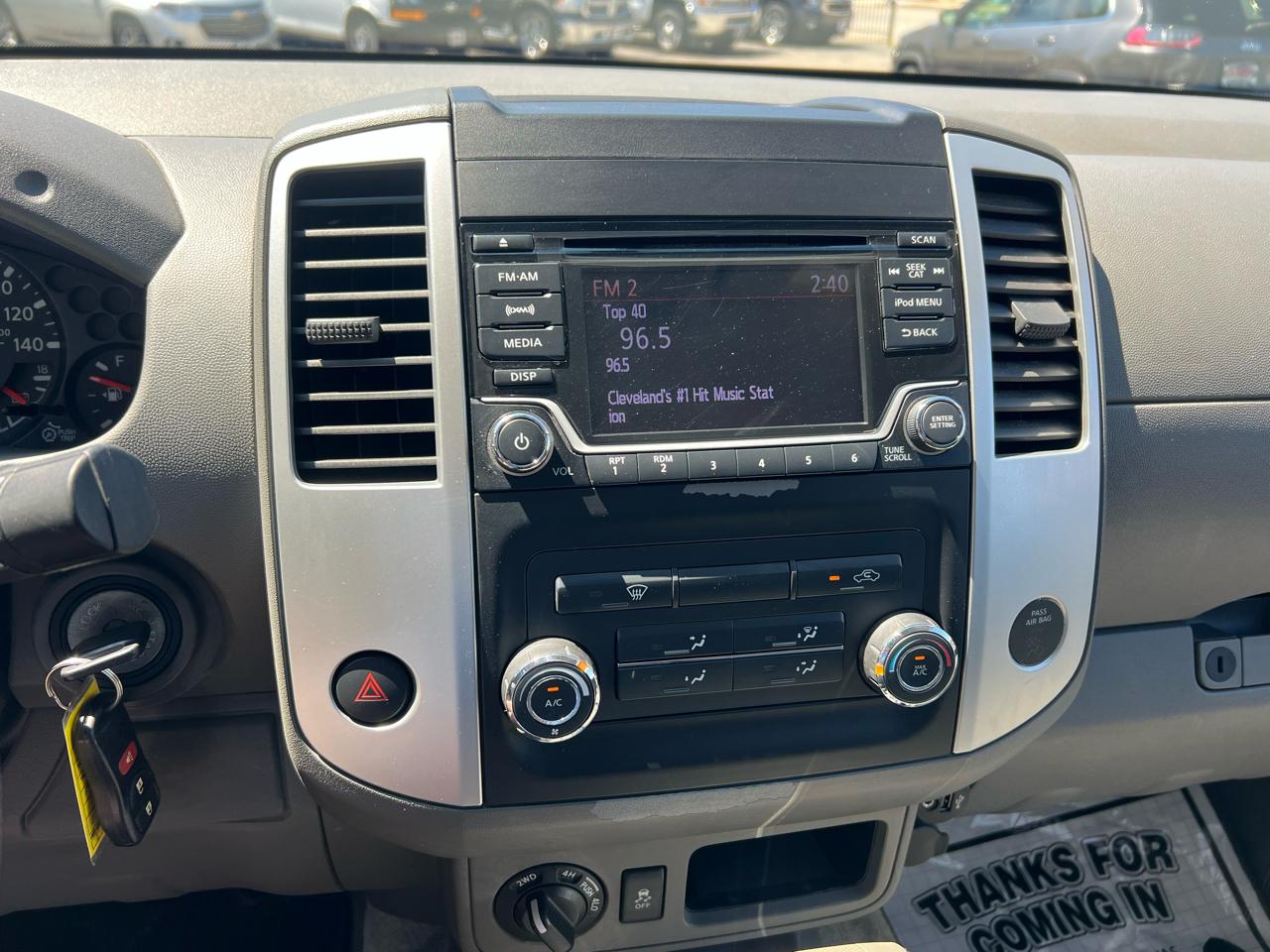 Nissan Frontier Crew Cab 4x4 SV V6 Auto 2018