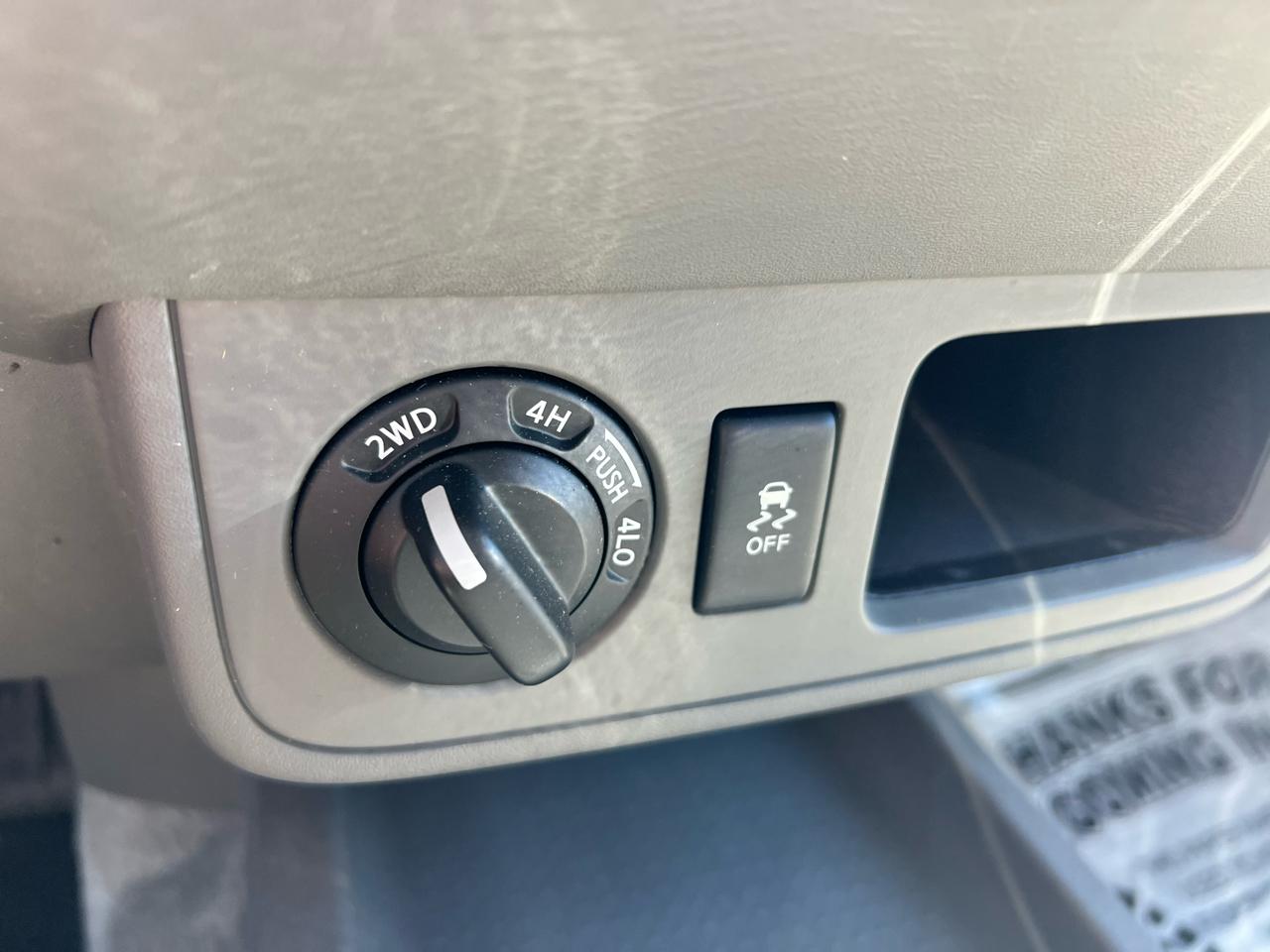 Nissan Frontier Crew Cab 4x4 SV V6 Auto 2018