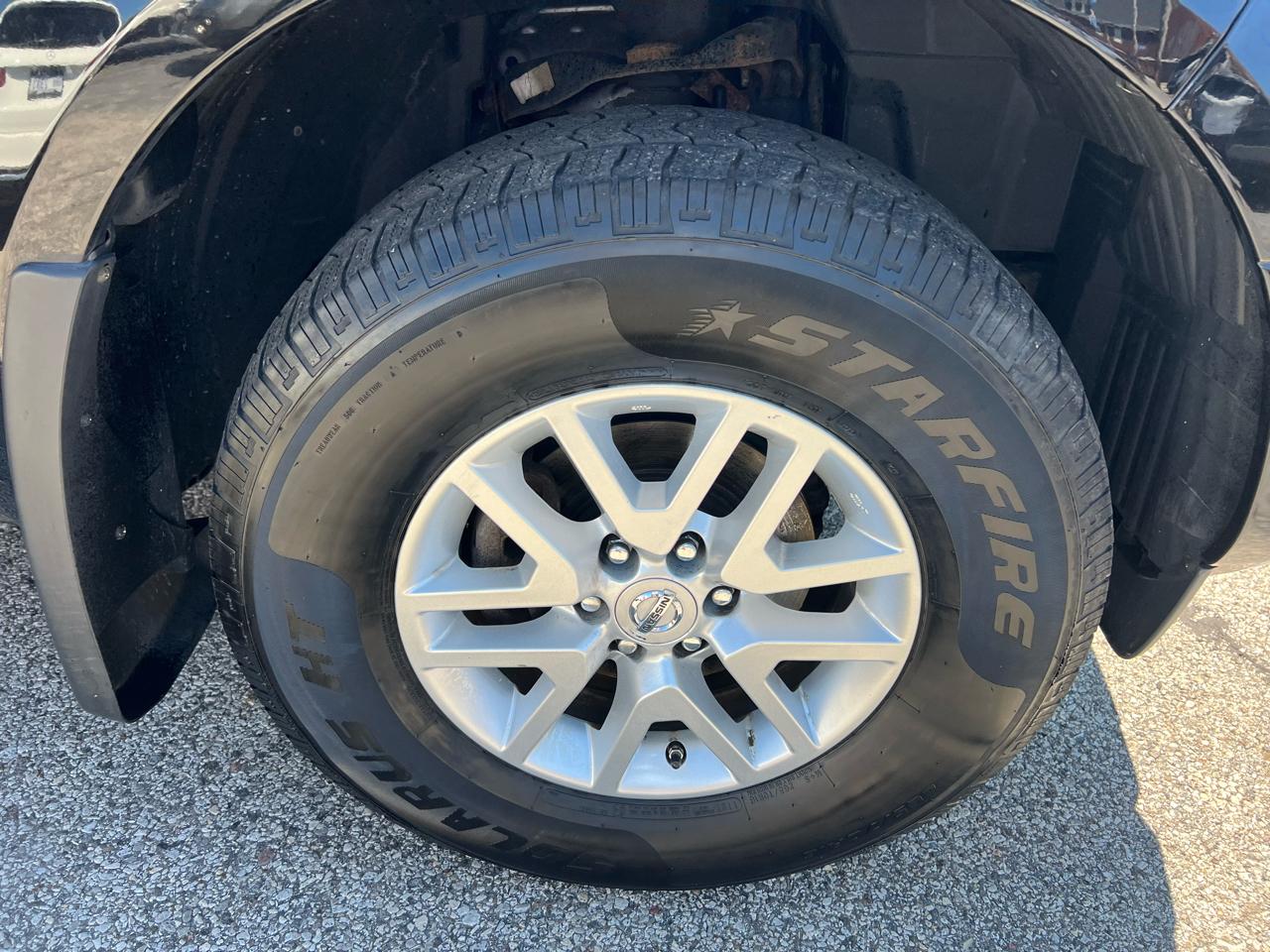 Nissan Frontier Crew Cab 4x4 SV V6 Auto 2018