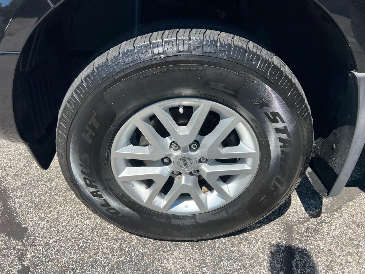 Nissan Frontier Crew Cab 4x4 SV V6 Auto 2018