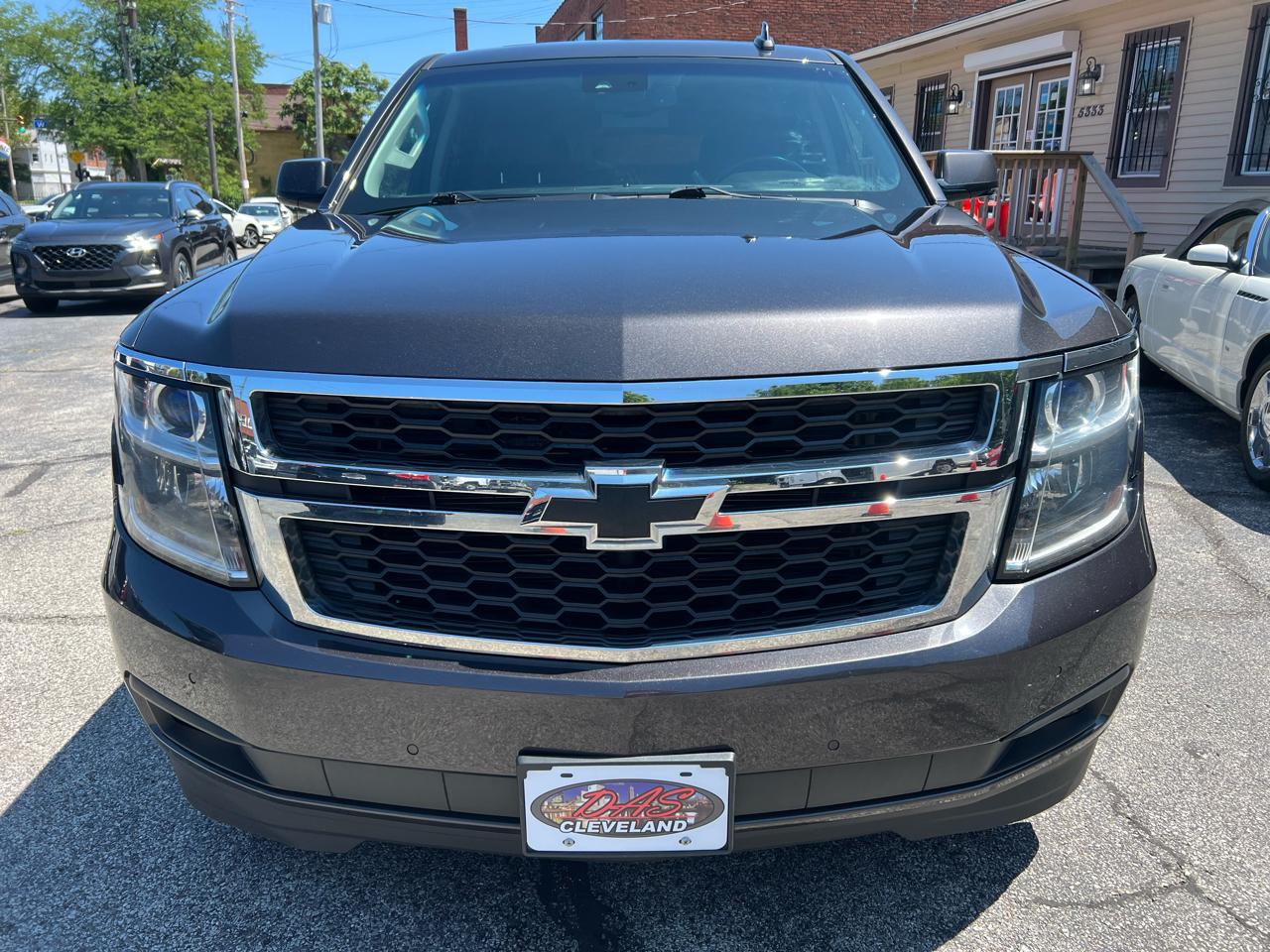 Chevrolet Suburban 4WD 4dr 1500 LT 2017