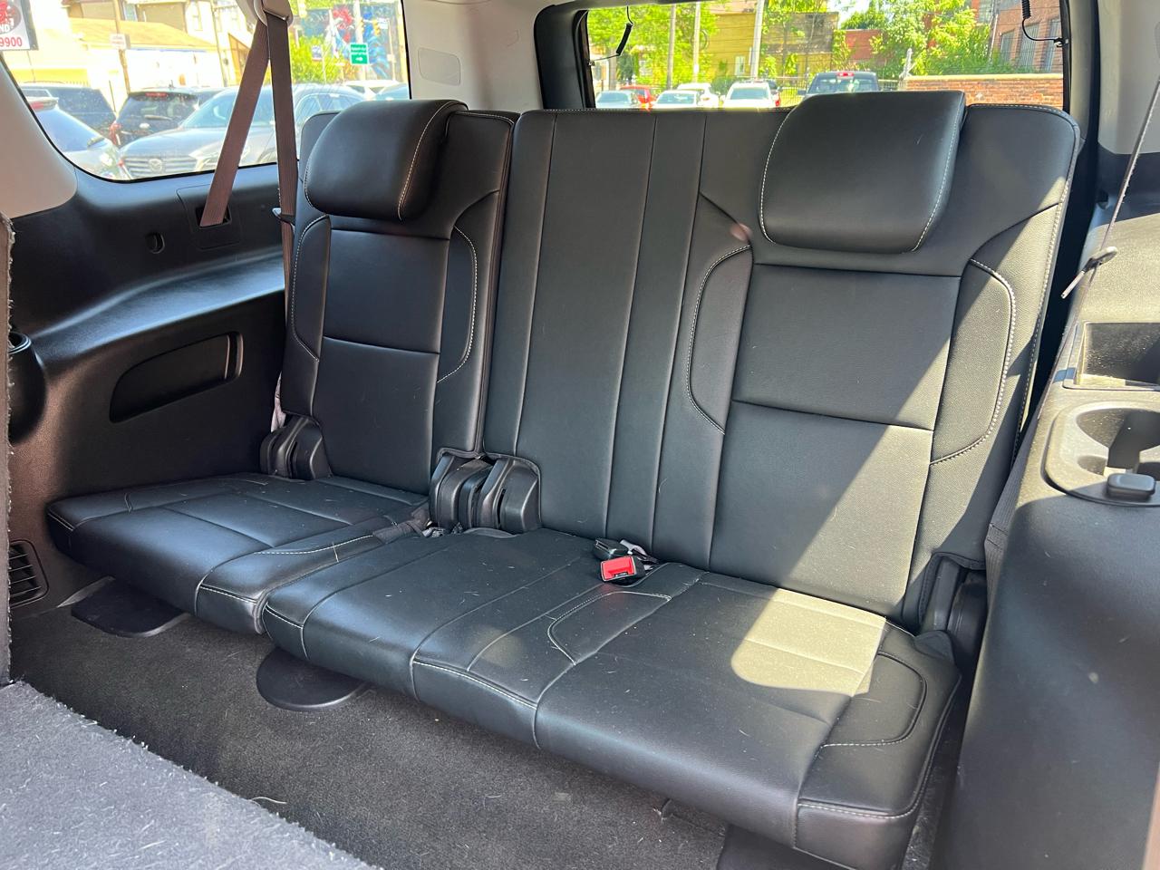 Chevrolet Suburban 4WD 4dr 1500 LT 2017