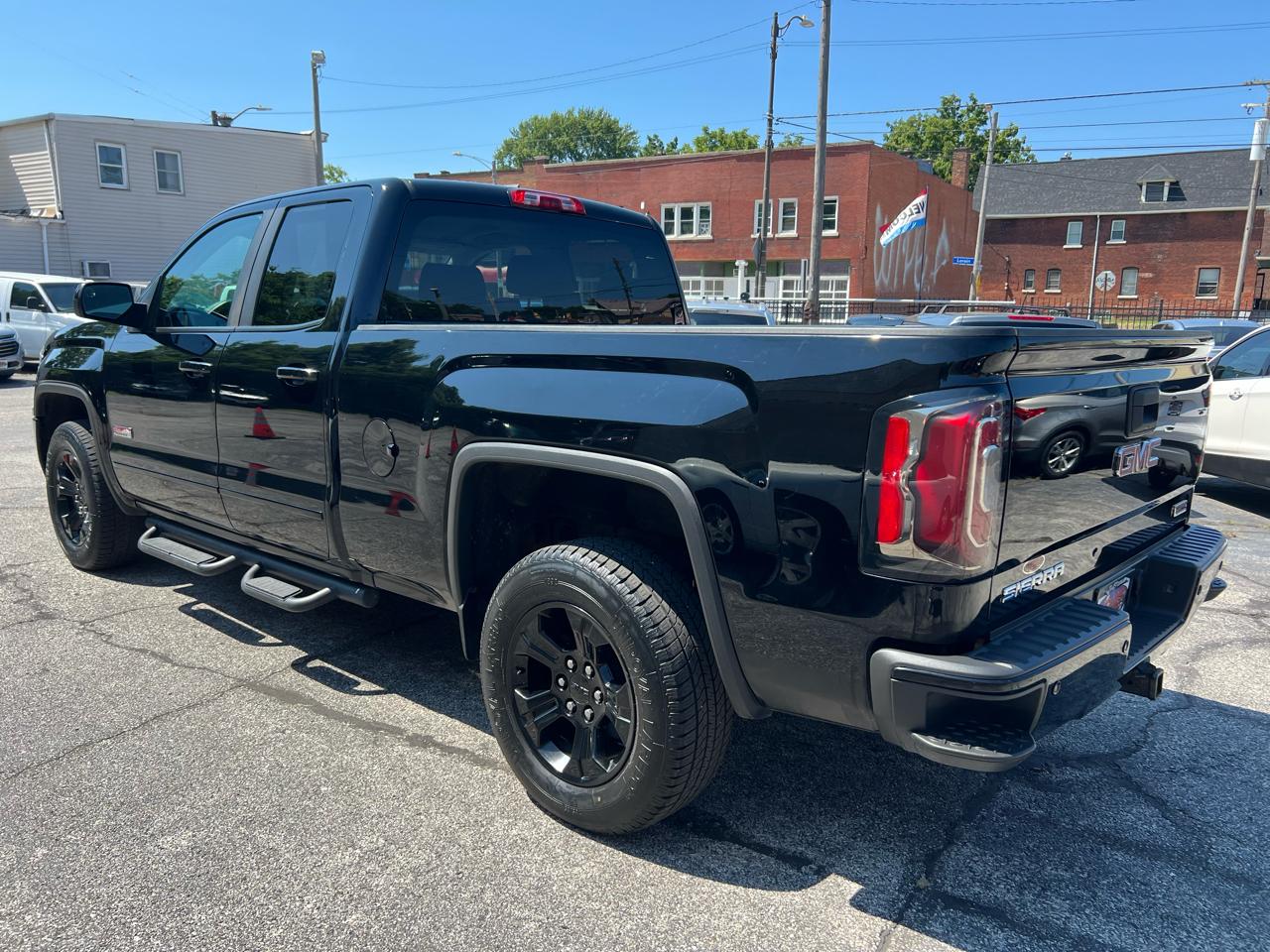 GMC Sierra 1500 4WD Double Cab 143.5" SLT 2016