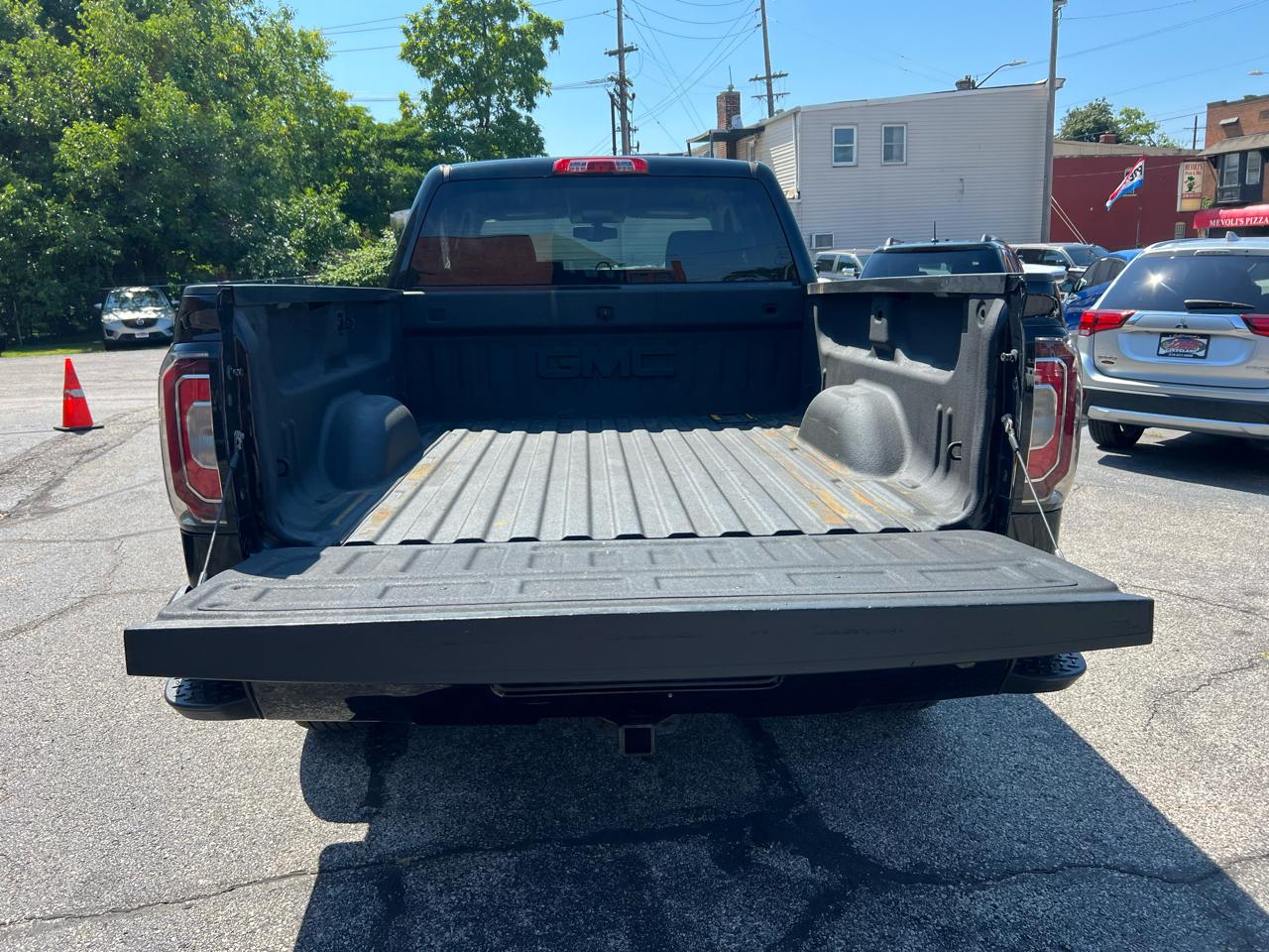 GMC Sierra 1500 4WD Double Cab 143.5" SLT 2016
