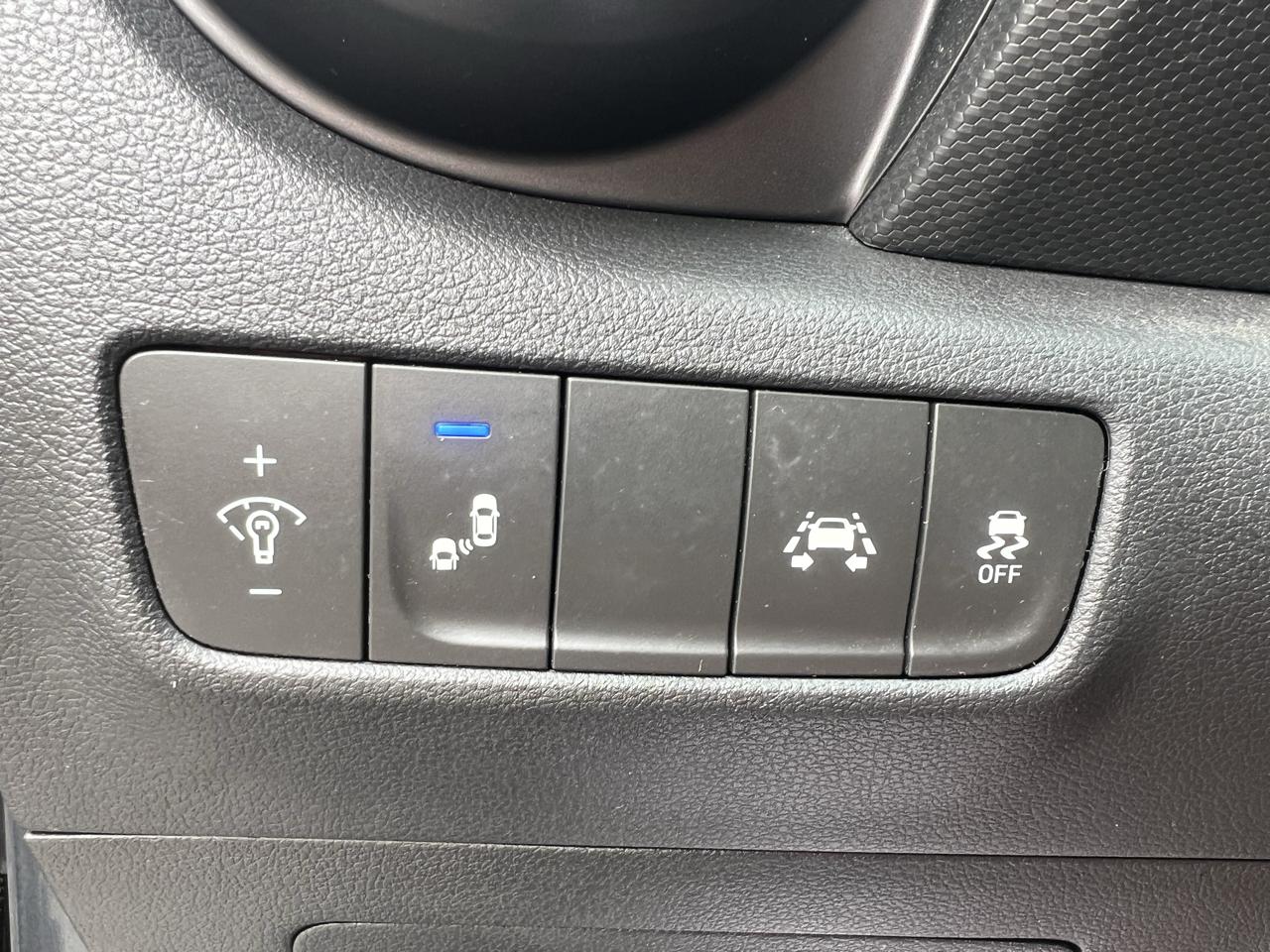 Hyundai Kona SEL Plus Auto AWD 2021