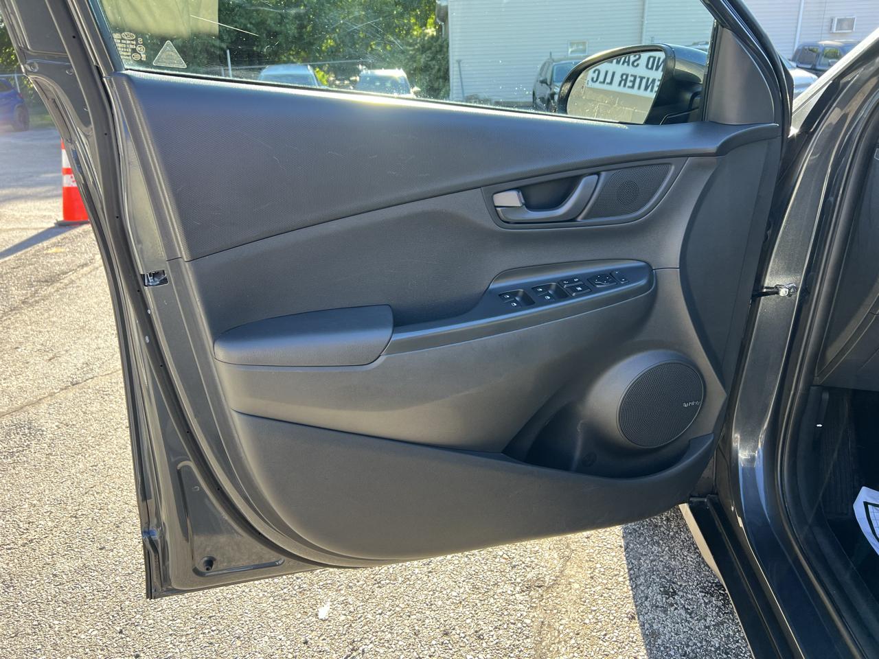Hyundai Kona SEL Plus Auto AWD 2021