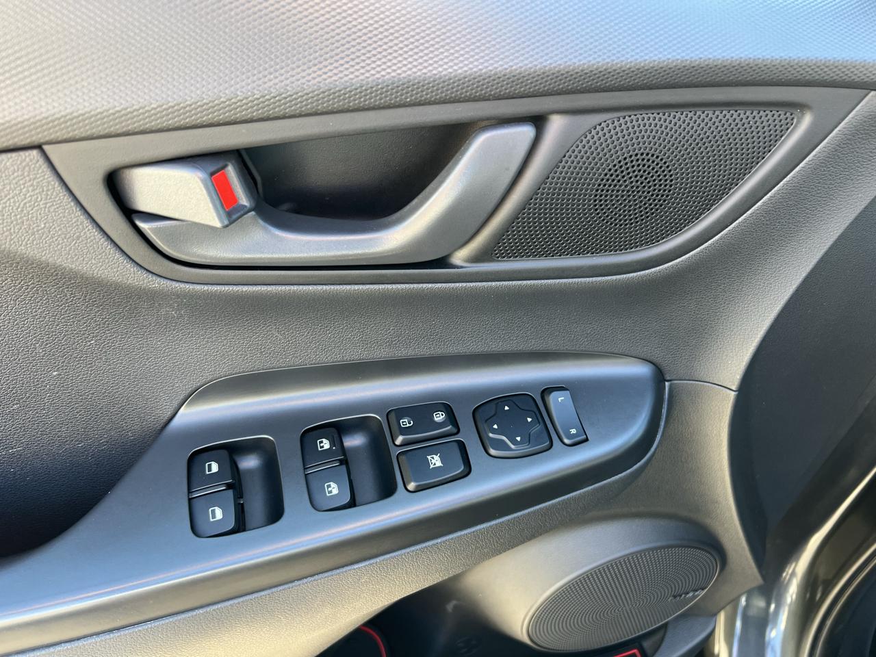 Hyundai Kona SEL Plus Auto AWD 2021