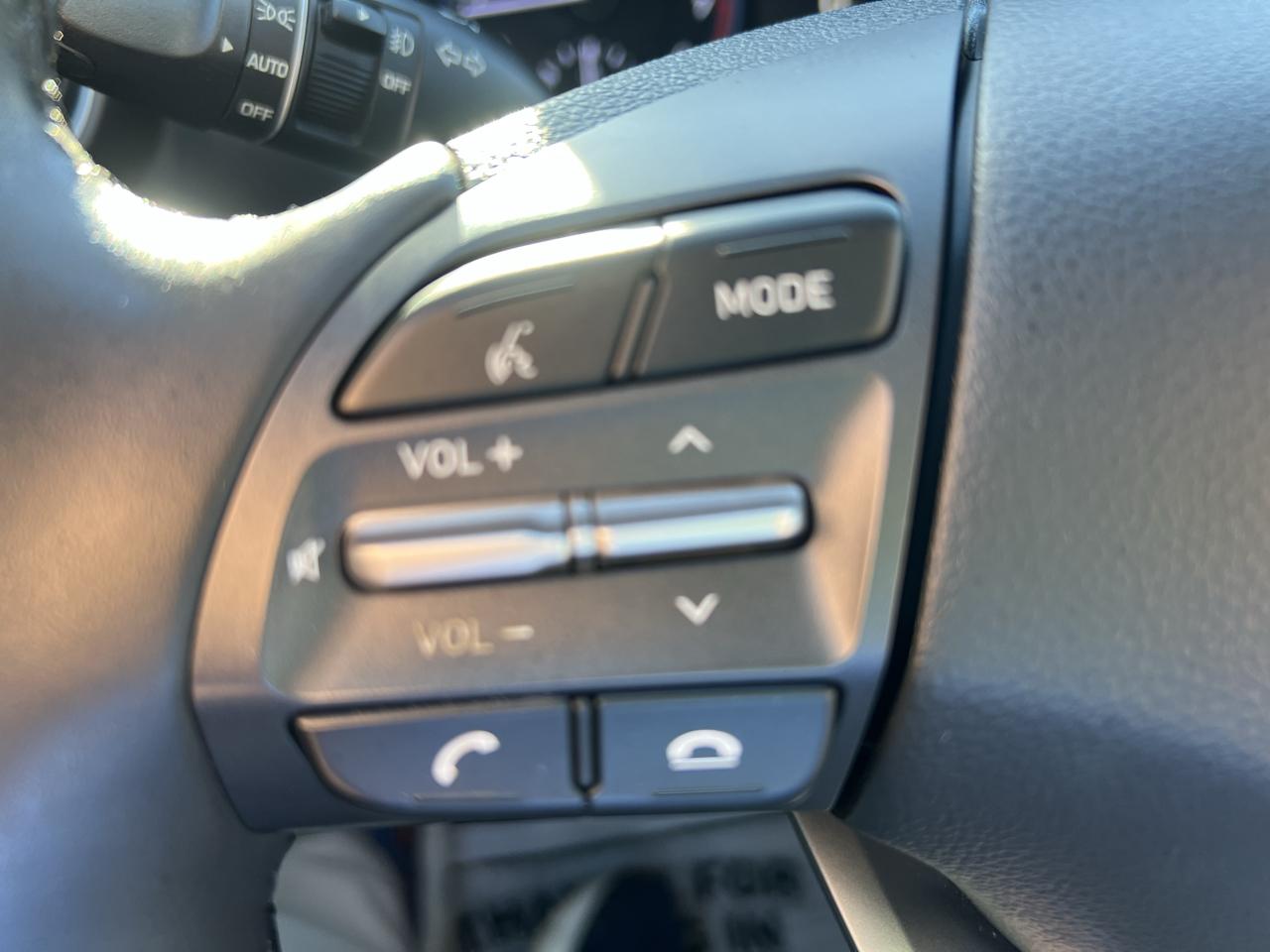 Hyundai Kona SEL Plus Auto AWD 2021
