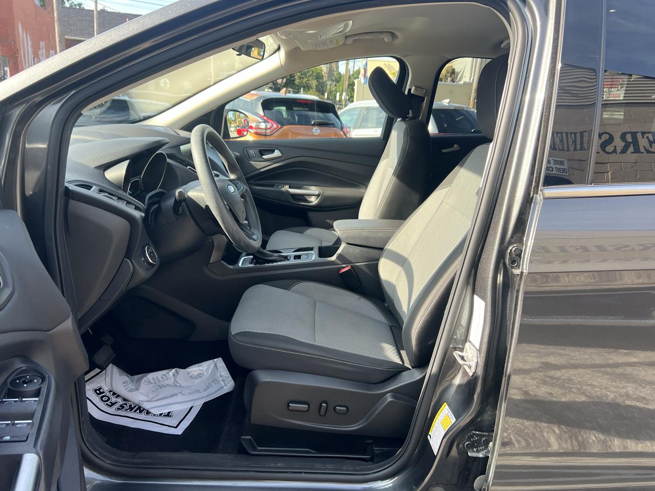 Ford Escape SE FWD 2019
