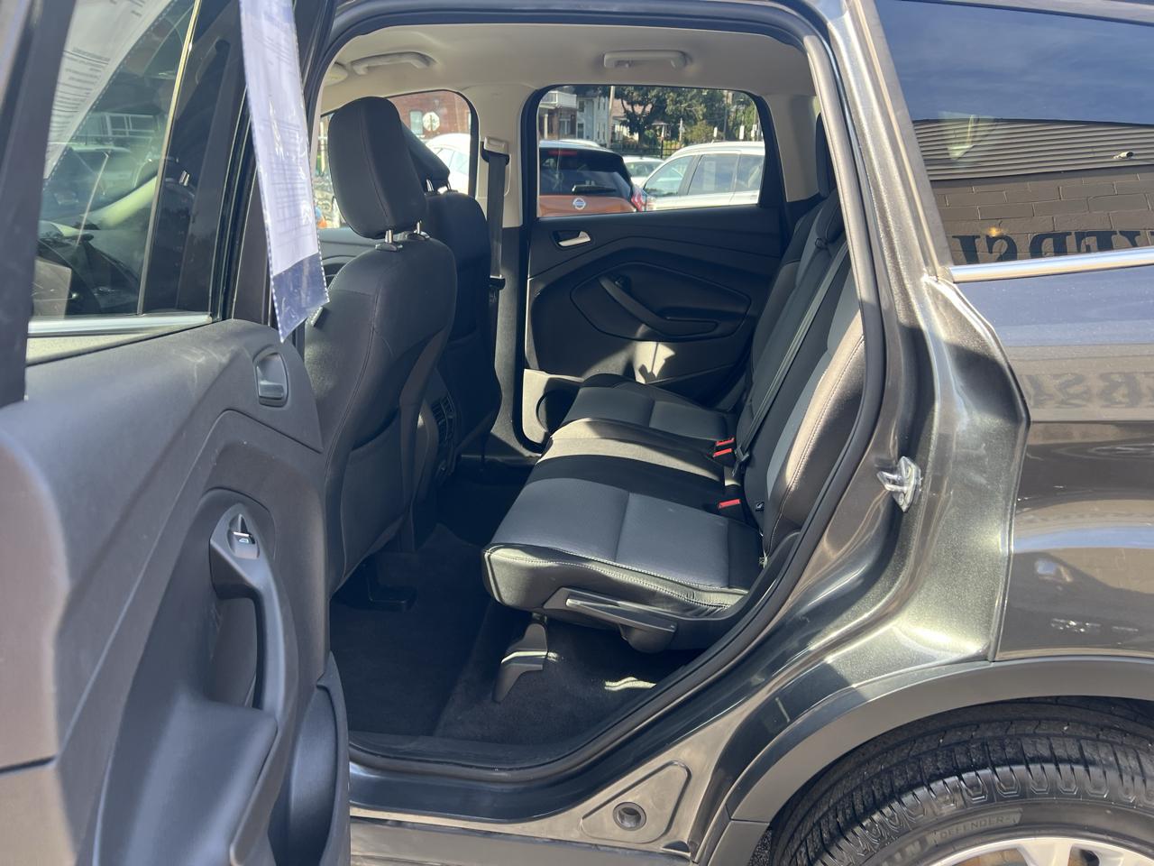 Ford Escape SE FWD 2019