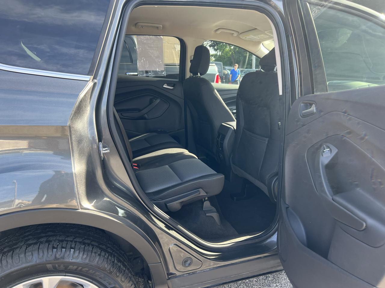 Ford Escape SE FWD 2019