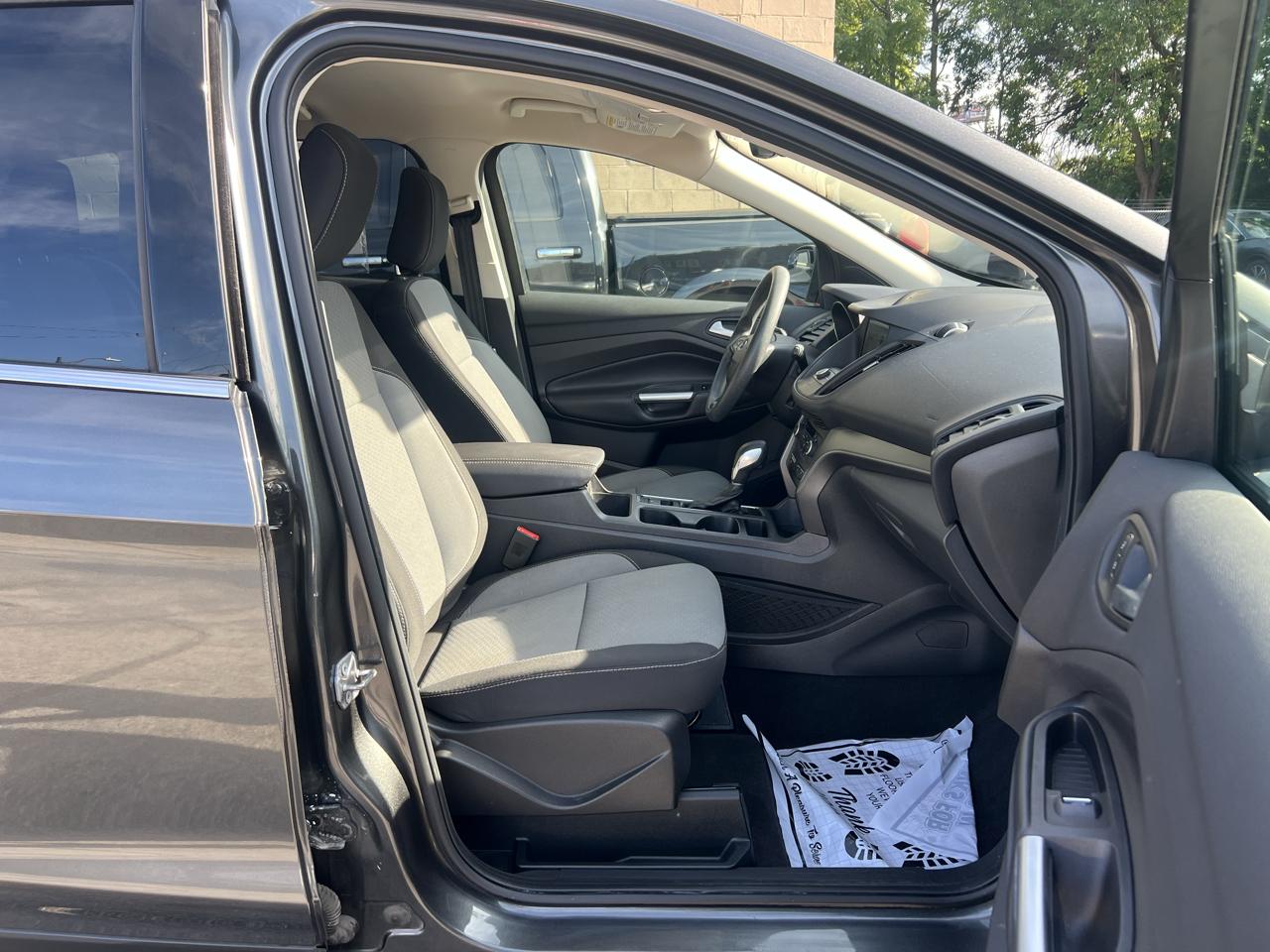 Ford Escape SE FWD 2019