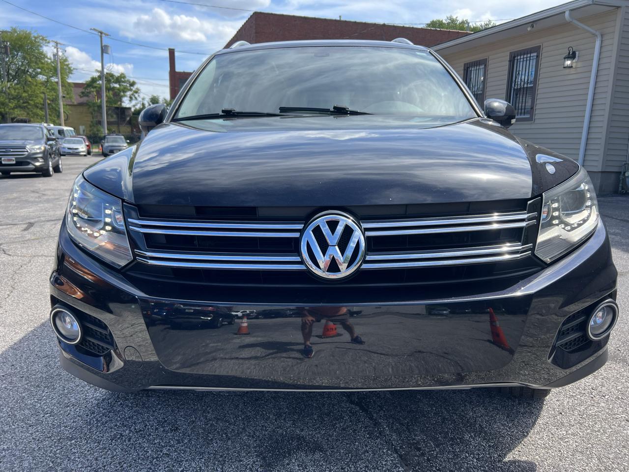 Volkswagen Tiguan 2.0T Sport FWD 2017