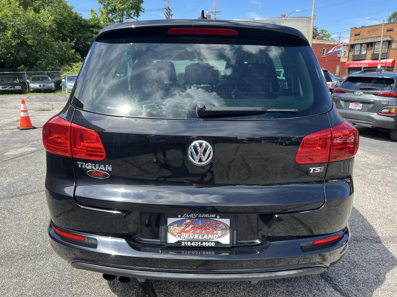 Volkswagen Tiguan 2.0T Sport FWD 2017