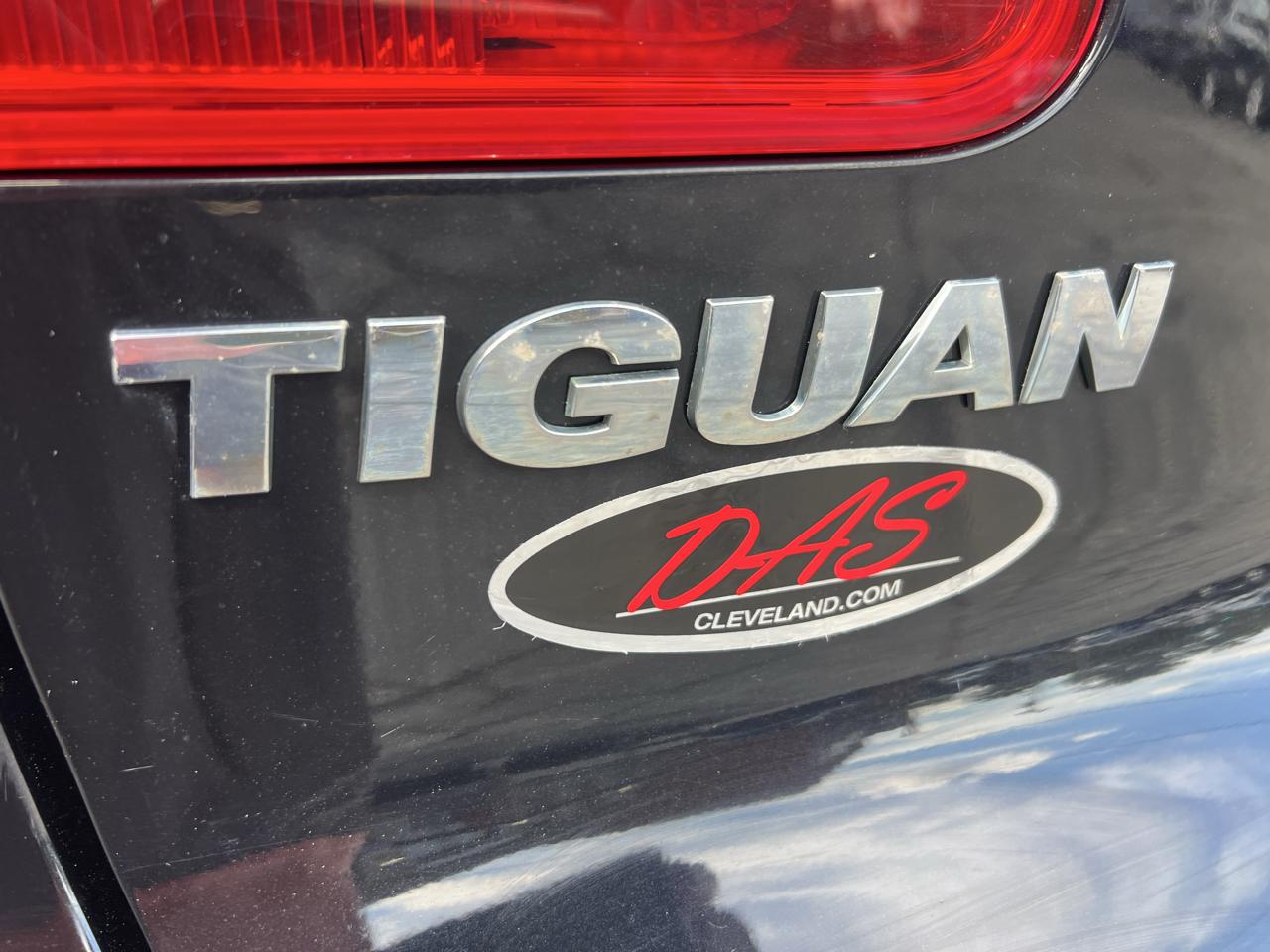 Volkswagen Tiguan 2.0T Sport FWD 2017