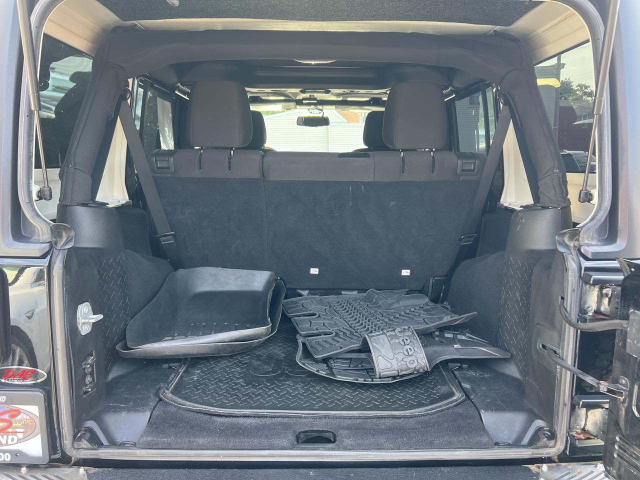 Jeep Wrangler Unlimited 4WD 4dr Sport 2015
