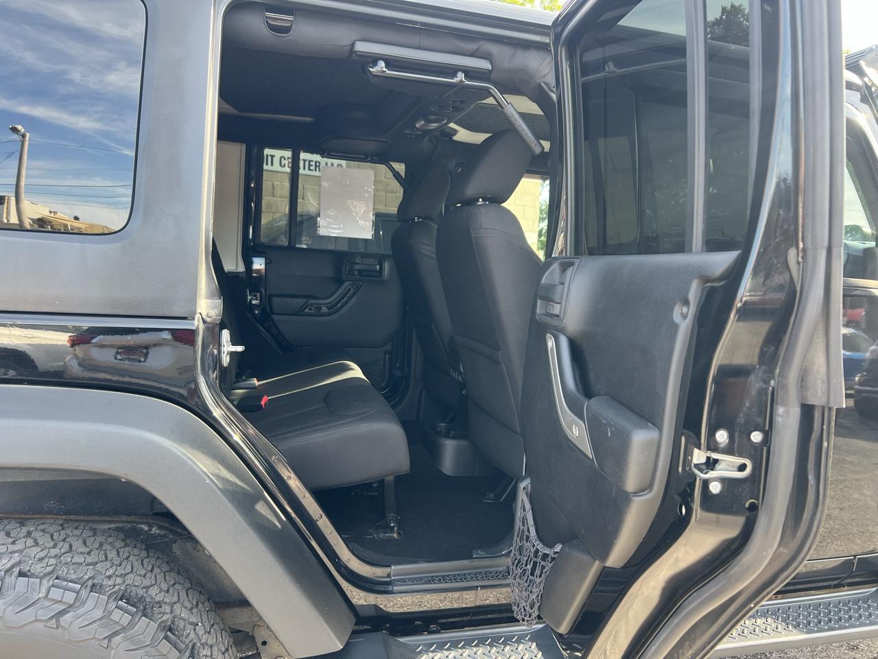 Jeep Wrangler Unlimited 4WD 4dr Sport 2015