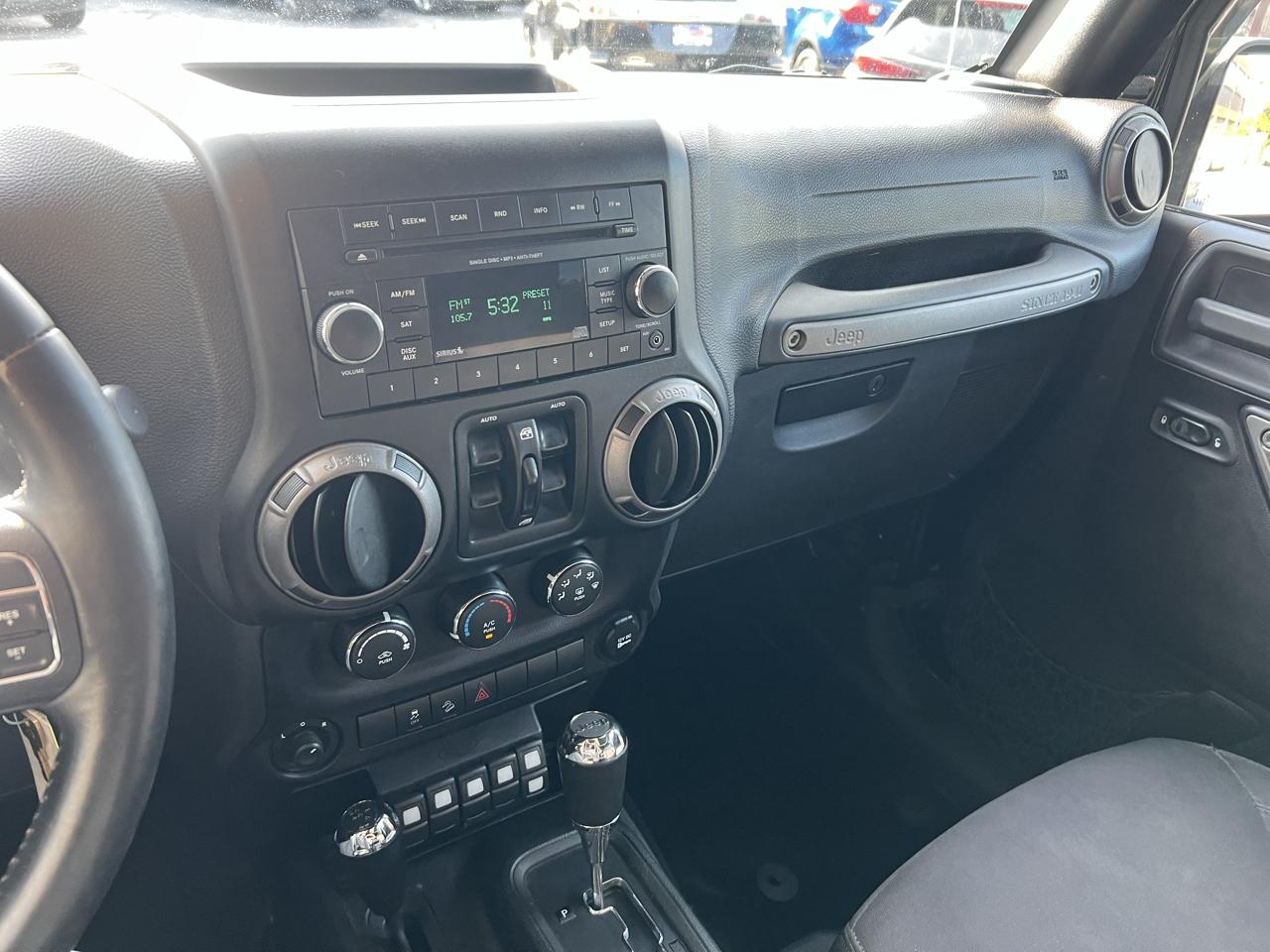 Jeep Wrangler Unlimited 4WD 4dr Sport 2015