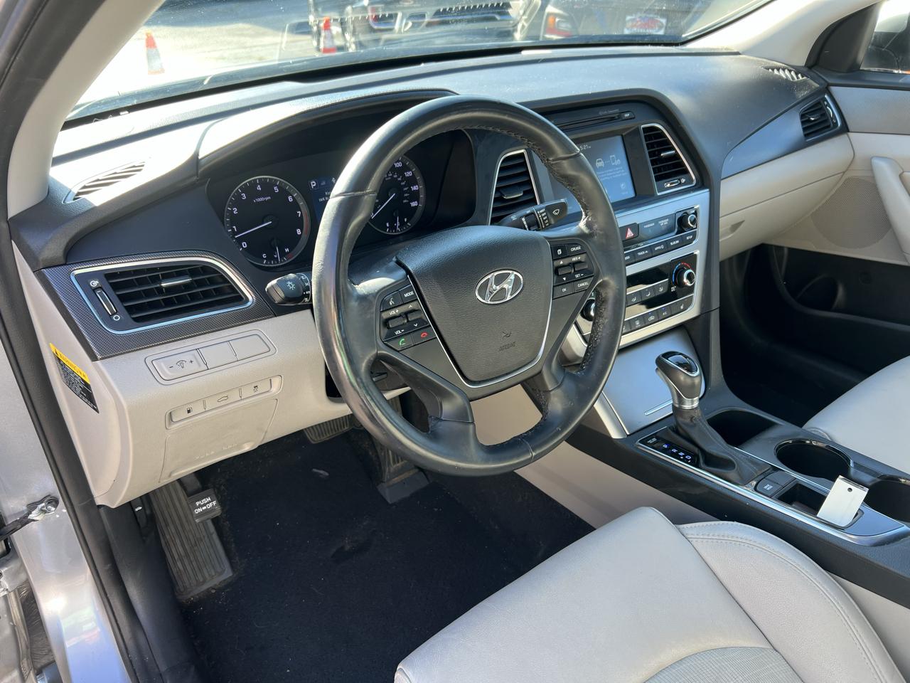 Hyundai Sonata Sport 2.4L 2017
