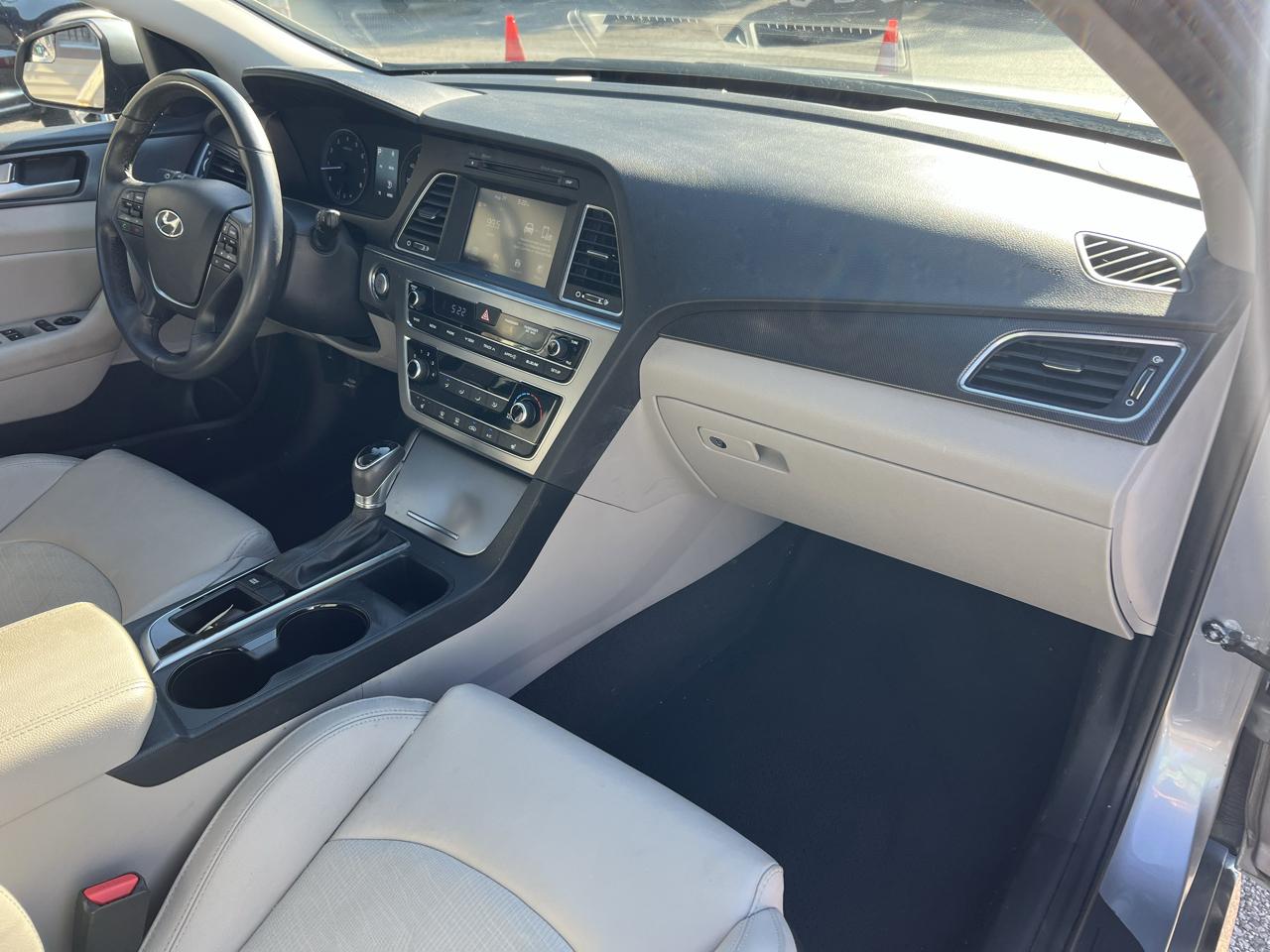Hyundai Sonata Sport 2.4L 2017