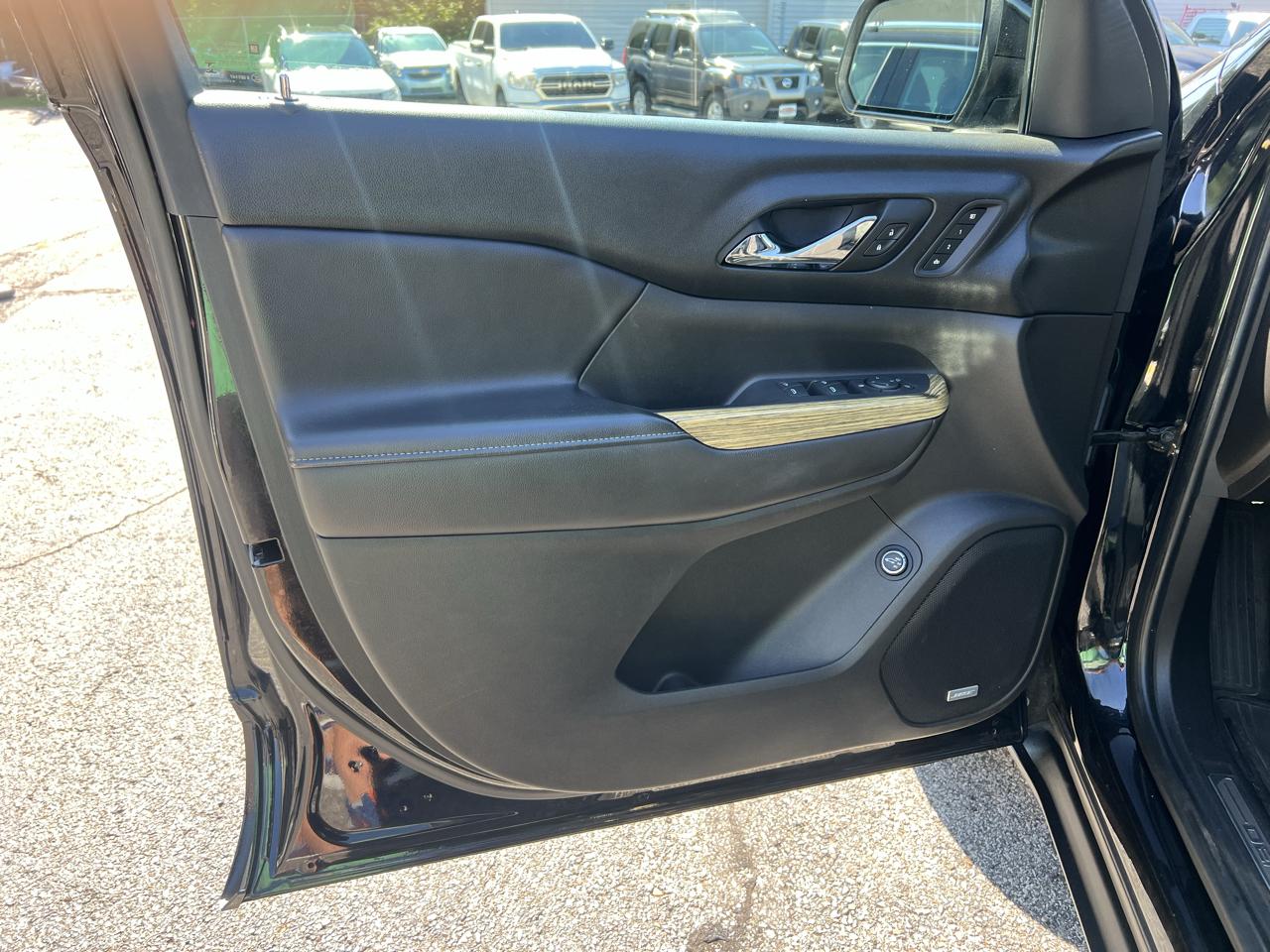 GMC Acadia AWD 4dr Denali 2018