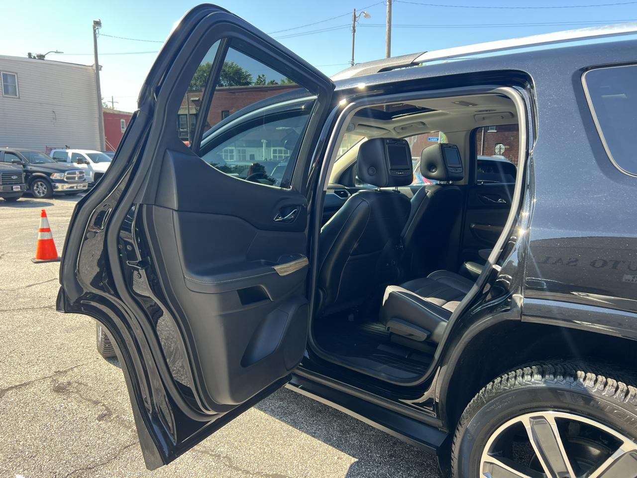 GMC Acadia AWD 4dr Denali 2018