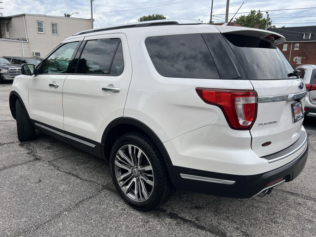 Ford Explorer Platinum 4D SUV 4WD 2018