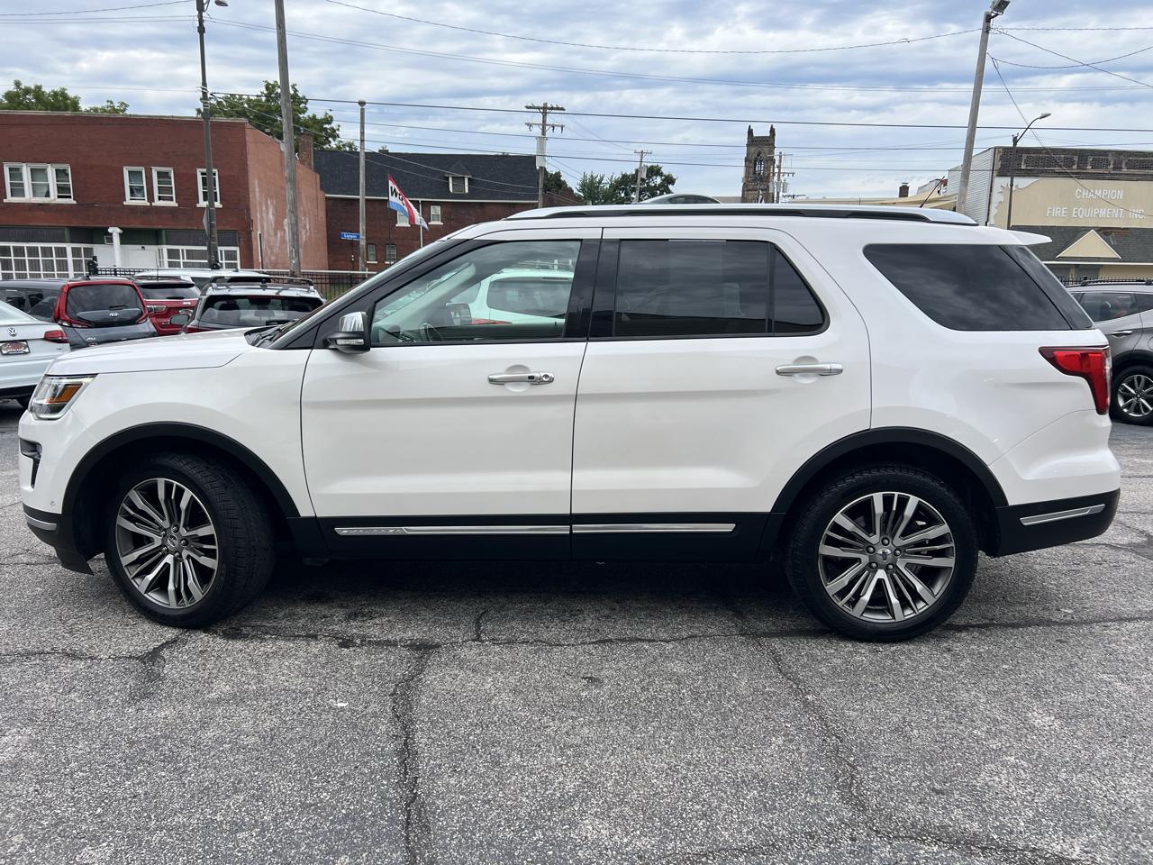 Ford Explorer Platinum 4D SUV 4WD 2018