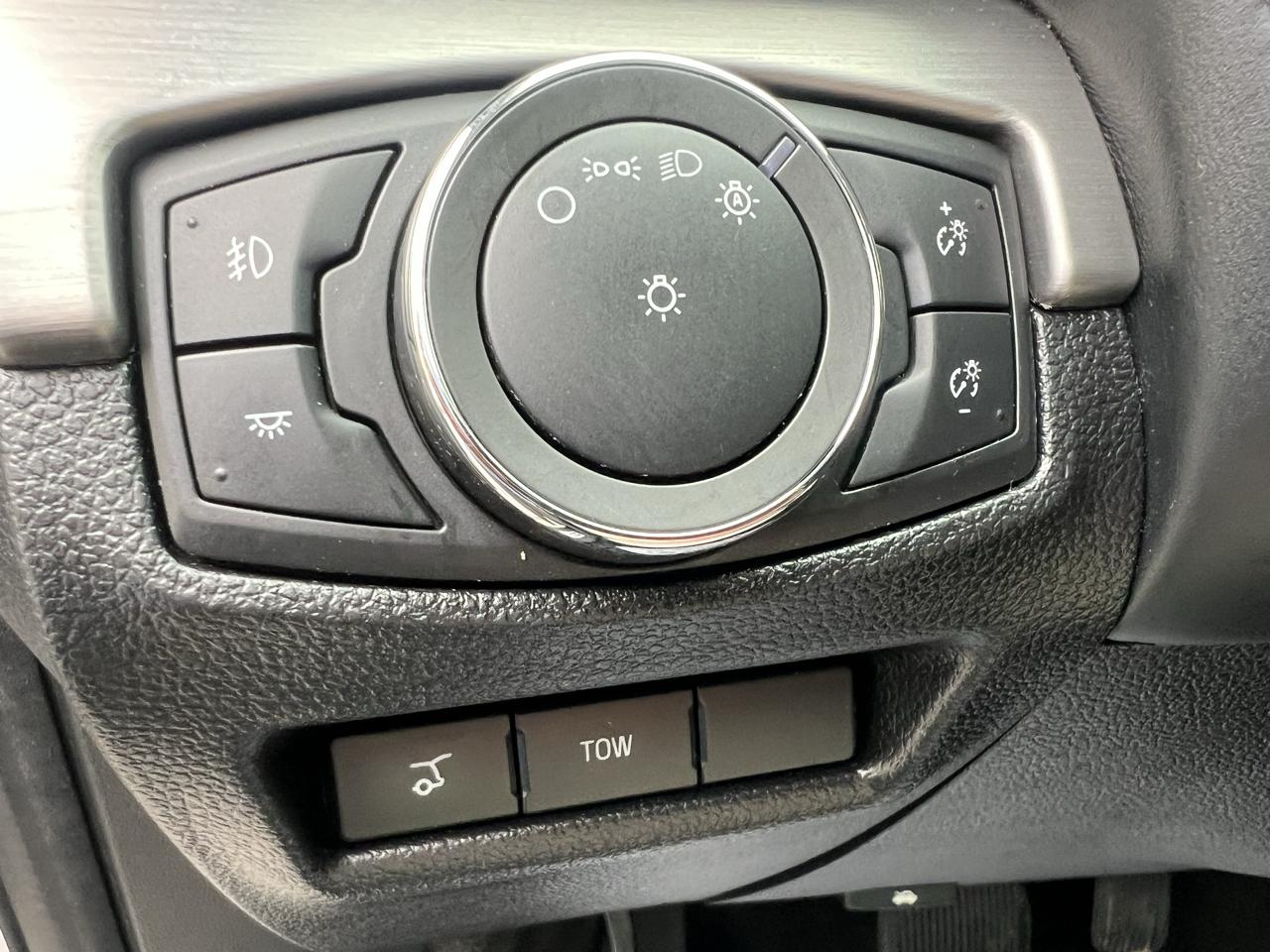 Ford Explorer Platinum 4D SUV 4WD 2018