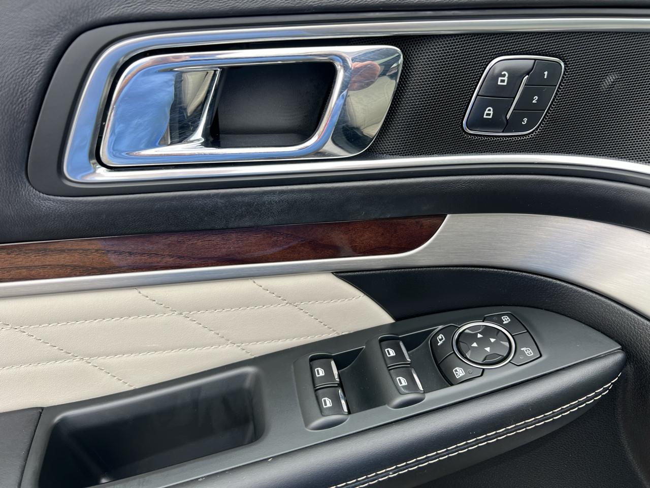 Ford Explorer Platinum 4D SUV 4WD 2018
