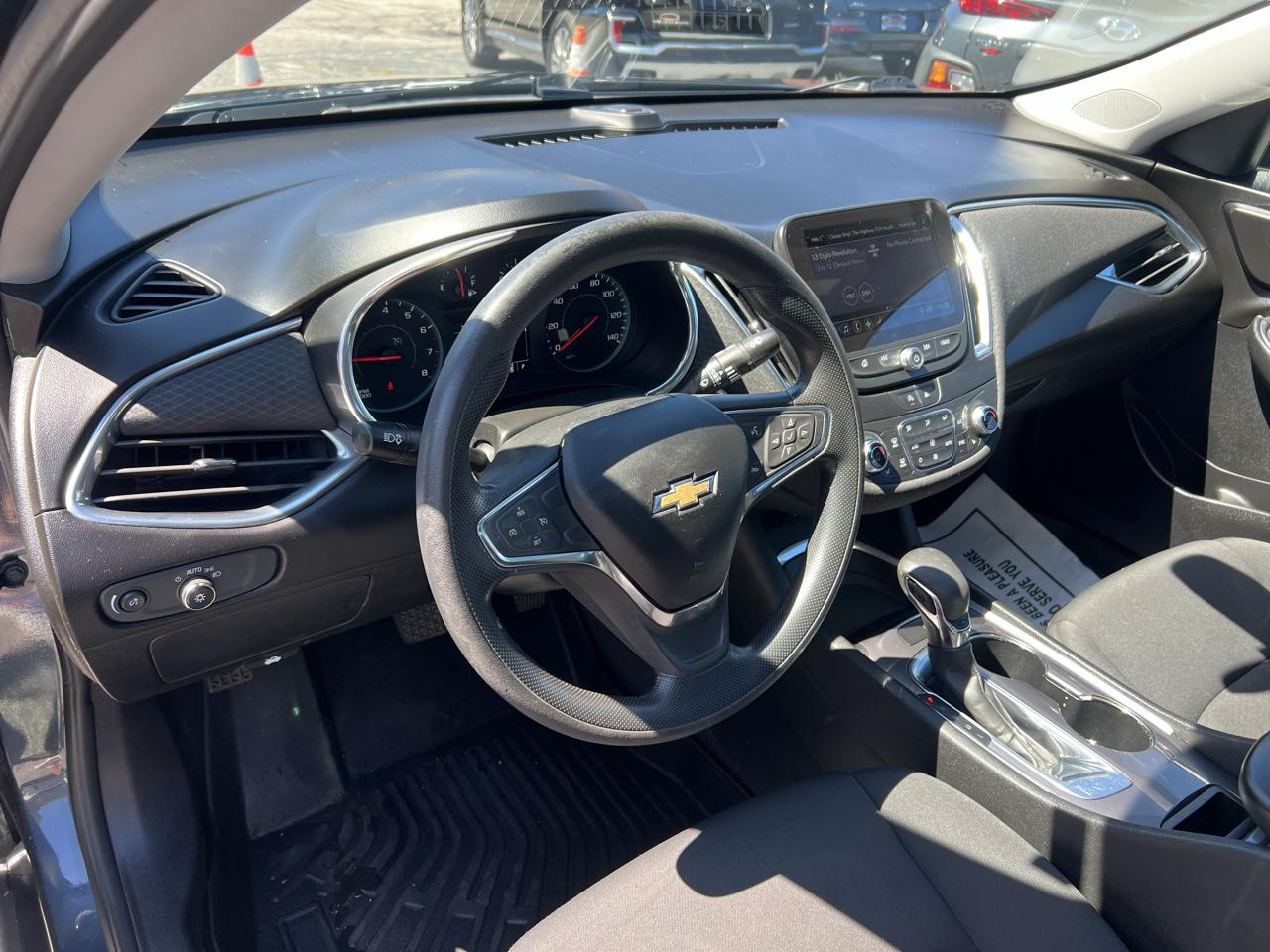 Chevrolet Malibu 4dr Sdn LT 2021