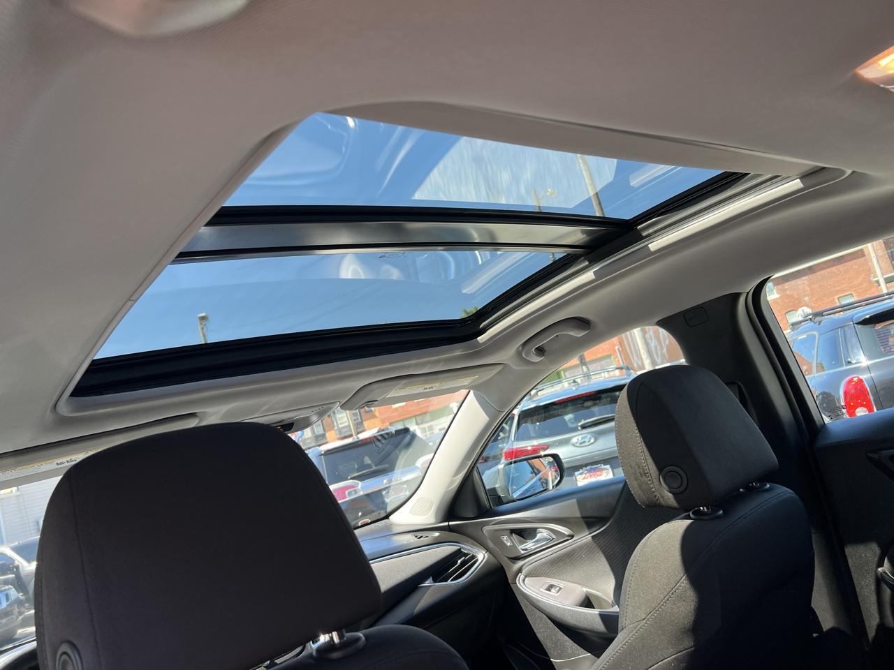 Chevrolet Malibu 4dr Sdn LT 2021