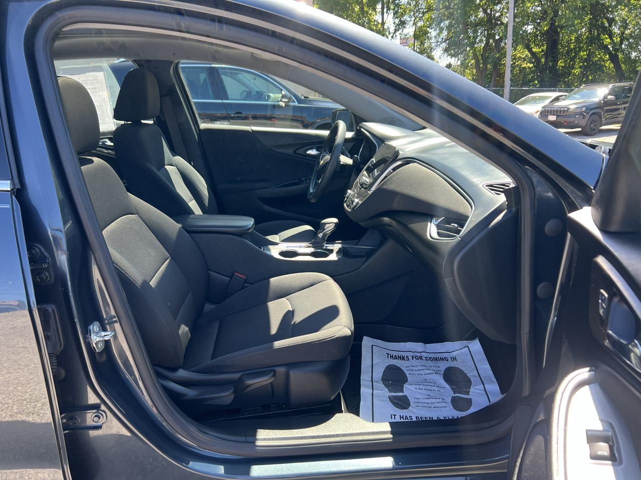 Chevrolet Malibu 4dr Sdn LT 2021