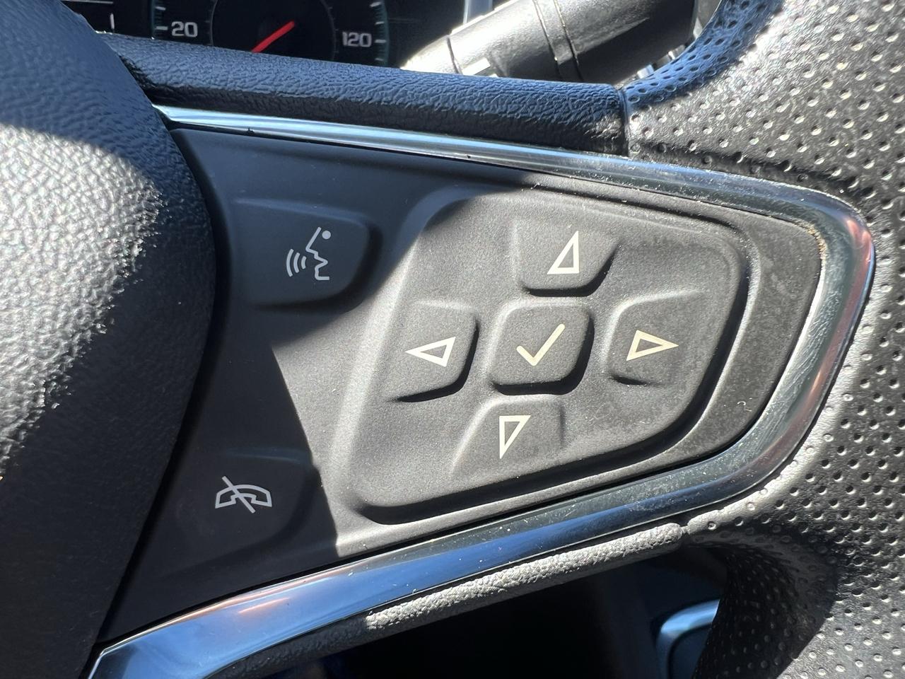 Chevrolet Malibu 4dr Sdn LT 2021