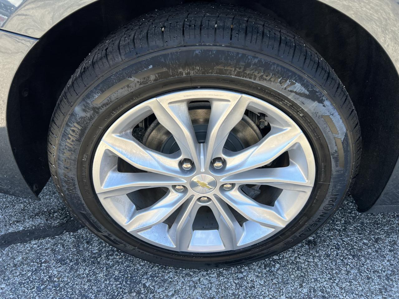 Chevrolet Malibu 4dr Sdn LT 2021