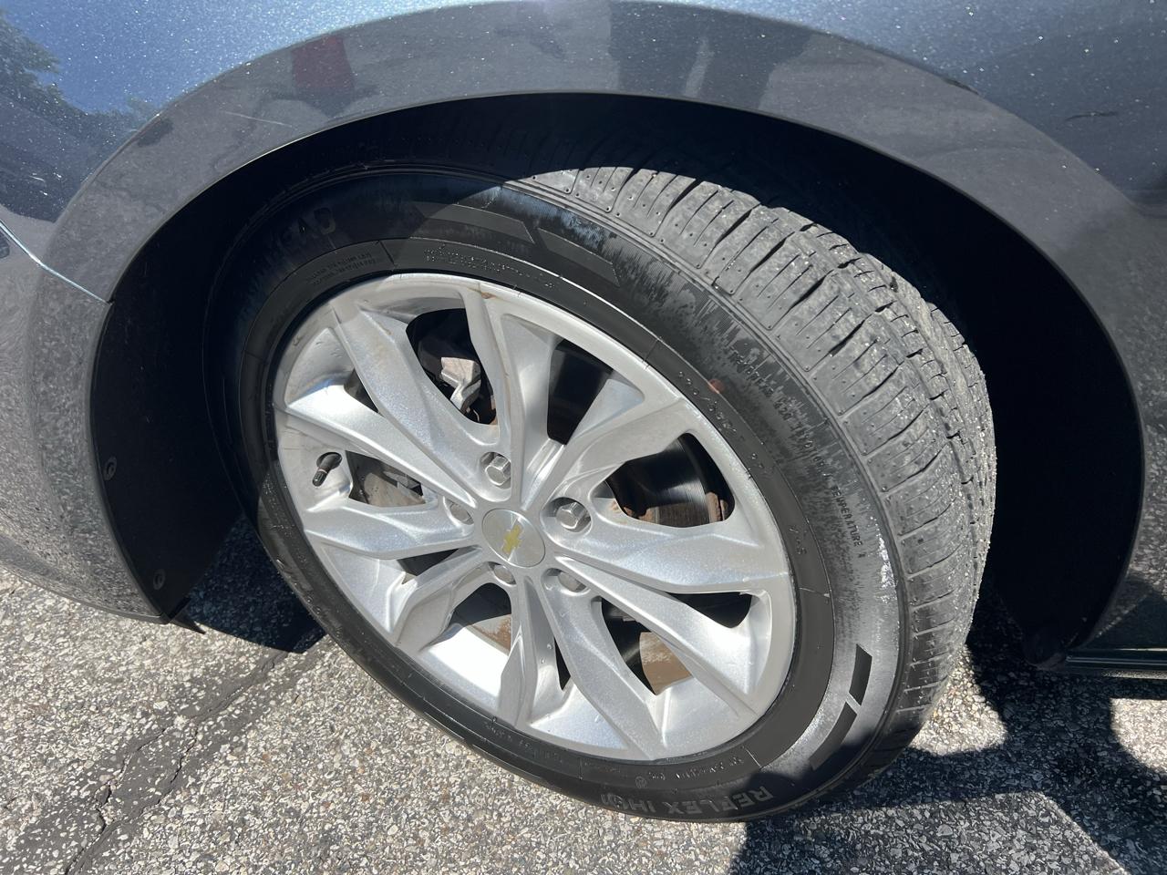 Chevrolet Malibu 4dr Sdn LT 2021