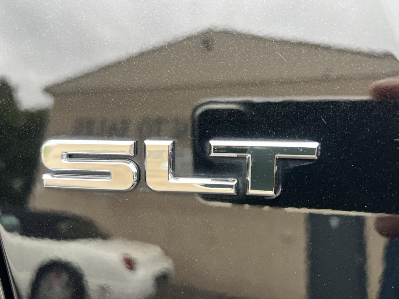 GMC Acadia SLT-1 FWD 2019