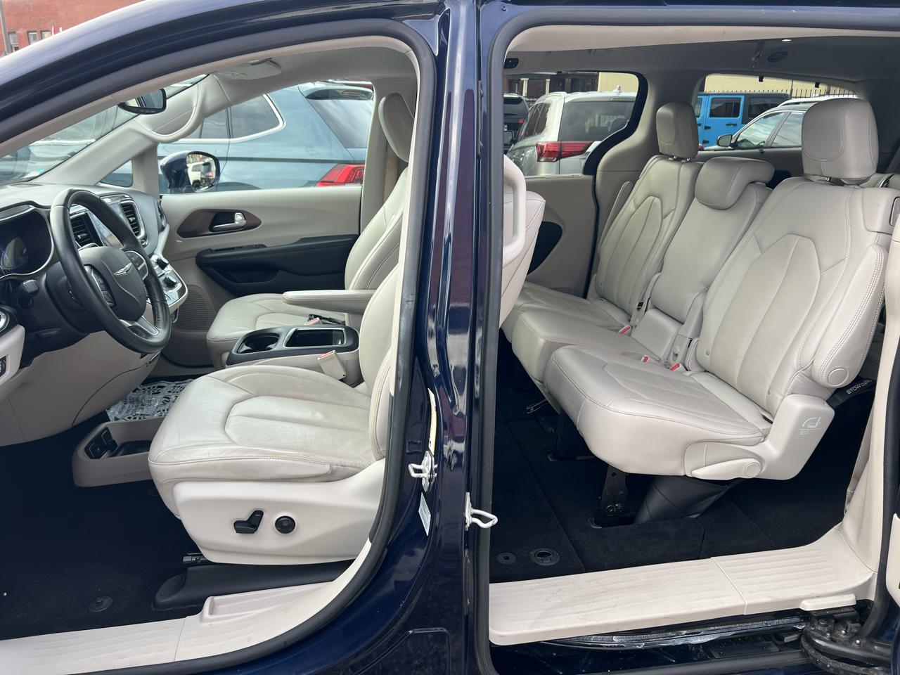 Kia Sedona EX FWD 2019