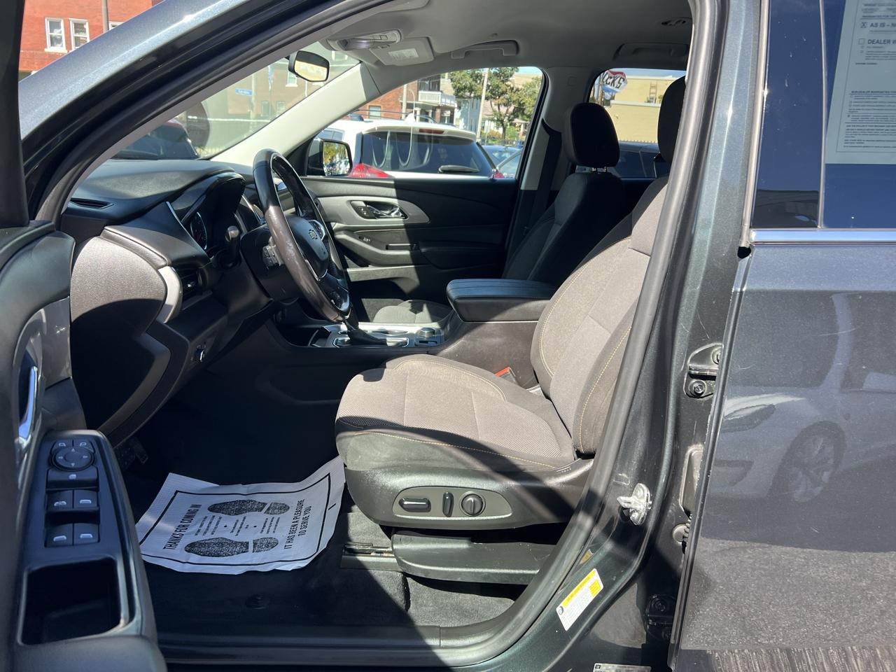 Chevrolet Traverse AWD 4dr LT Cloth w/1LT 2019