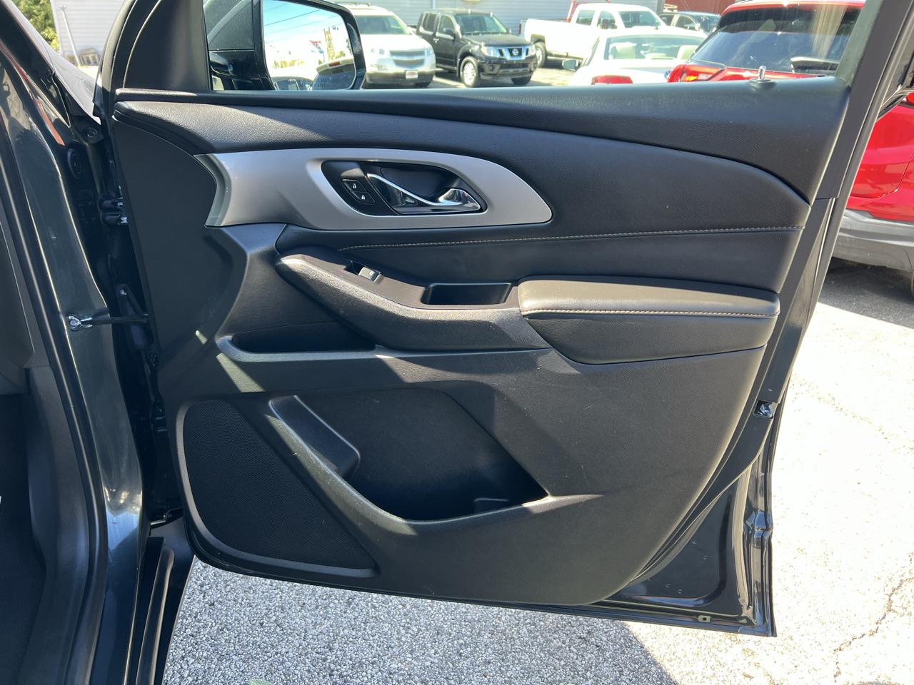 Chevrolet Traverse AWD 4dr LT Cloth w/1LT 2019